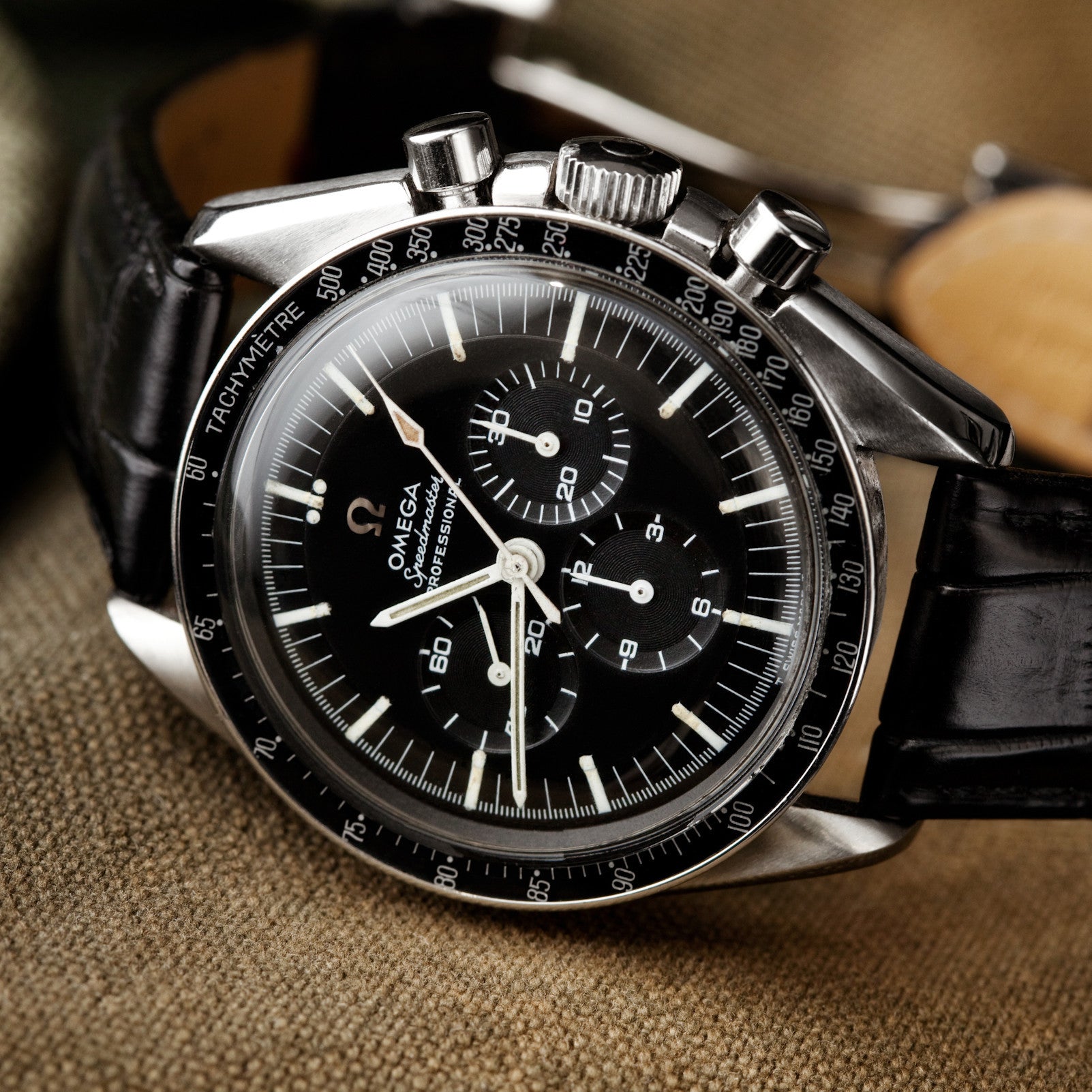 5 Vintage Watch Investments for the Modern Man of Taste