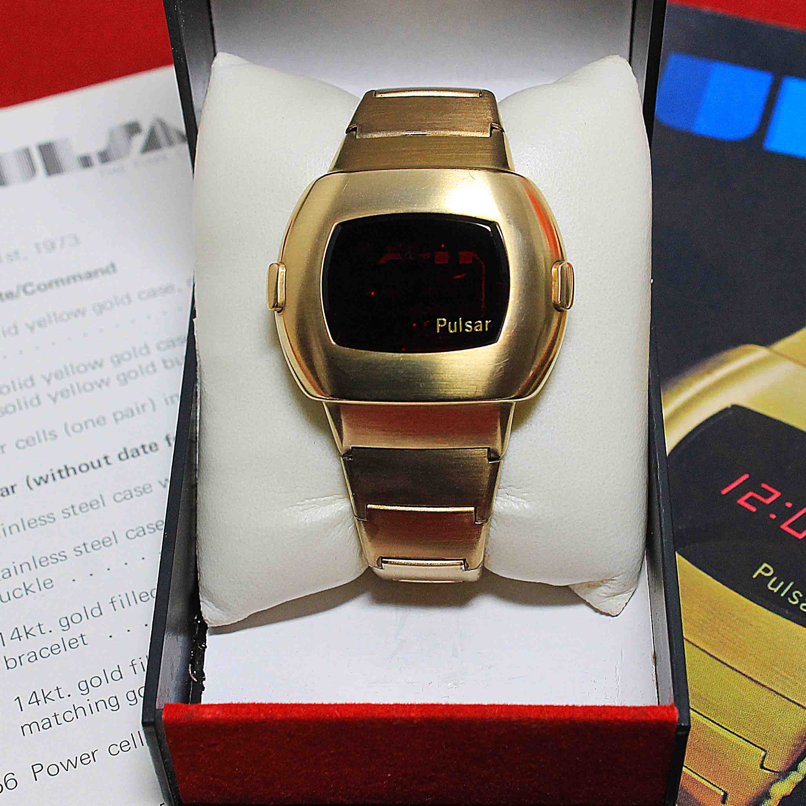 Pulsar time computer watch hot sale