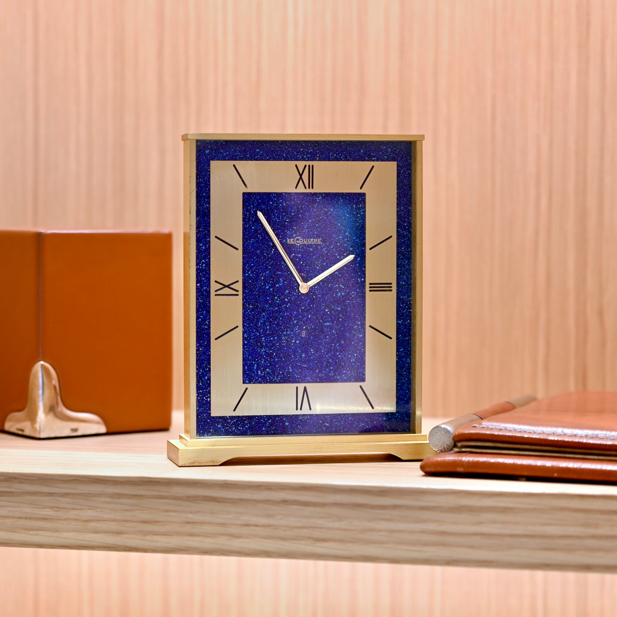A Spotlight on Desk Clocks