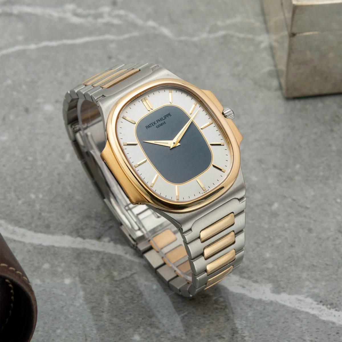 1981/1982 Patek Philippe Nautellipse St/G Ref. 3770/011 (Service Paper & Pouch)