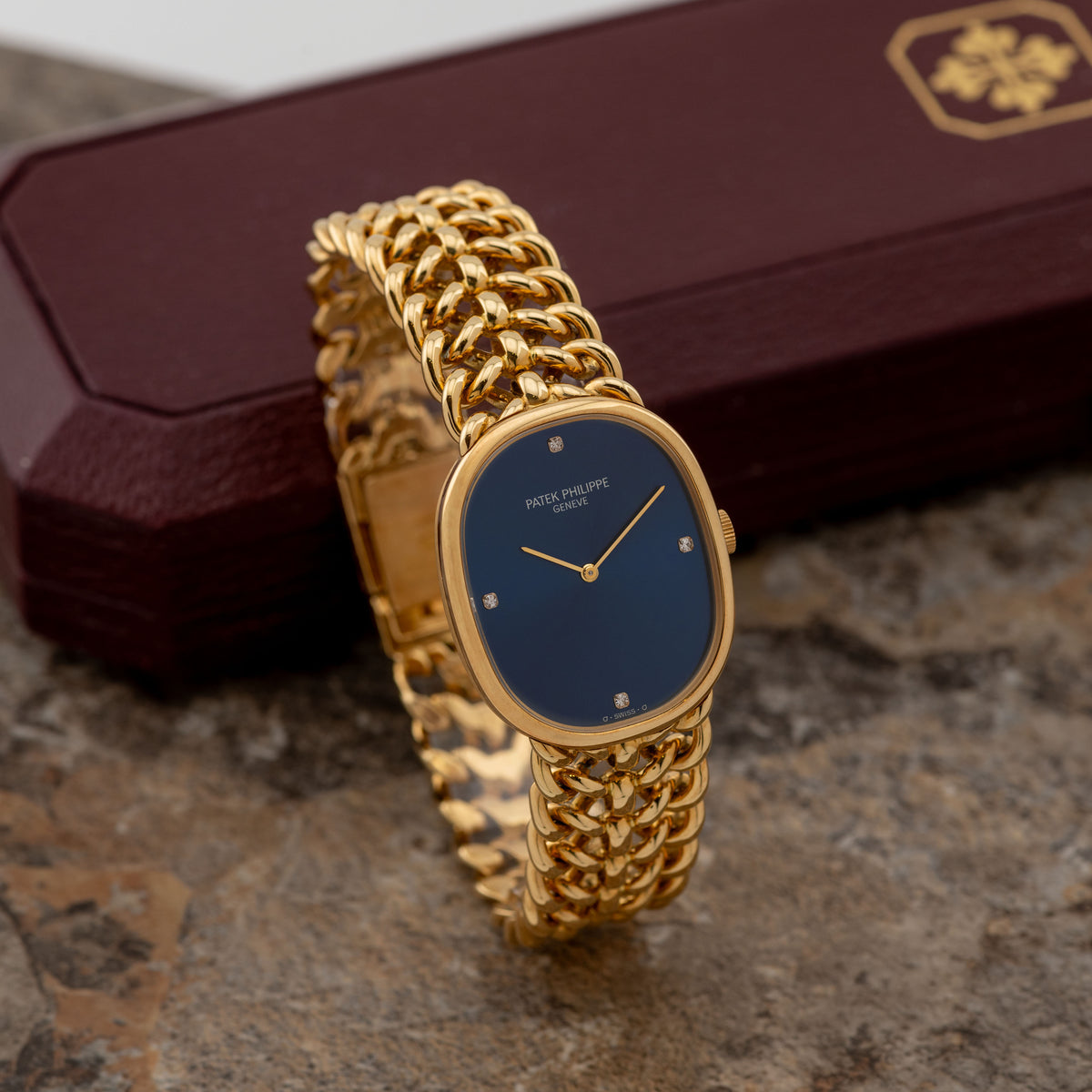 1990's Patek Philippe Ellipse with Special Bracelet Ref. 3848 (Box and Hang Tag)