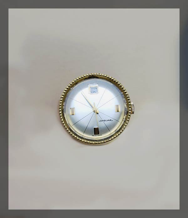Jaguar Hour Glass (3.3.061) - Momentum Dubai