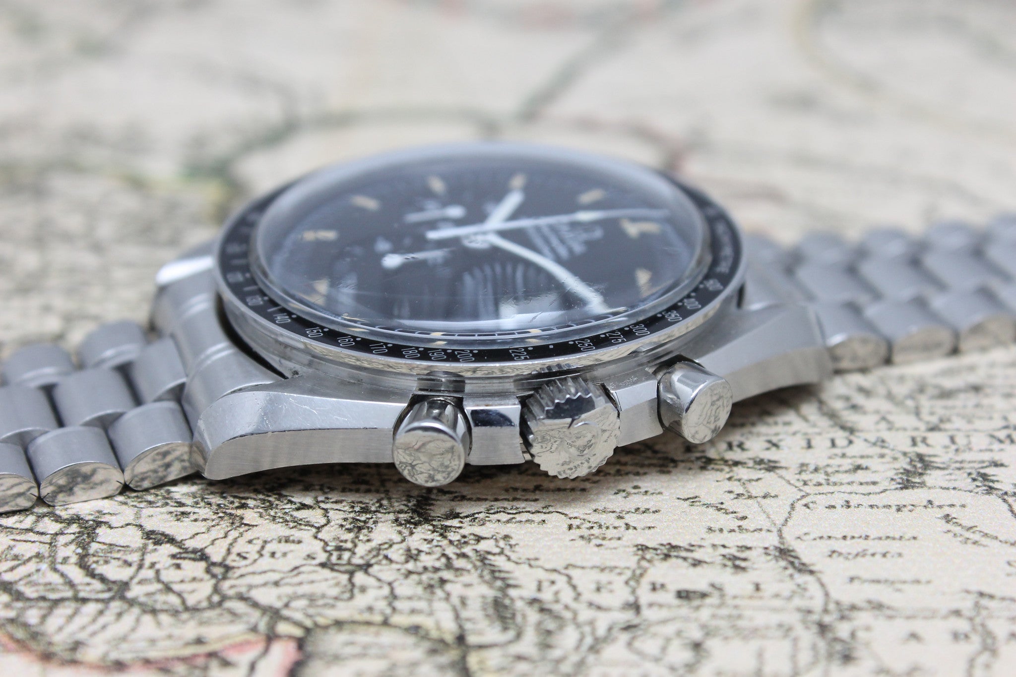 1985 - Omega Speedmaster Professional - Momentum Dubai