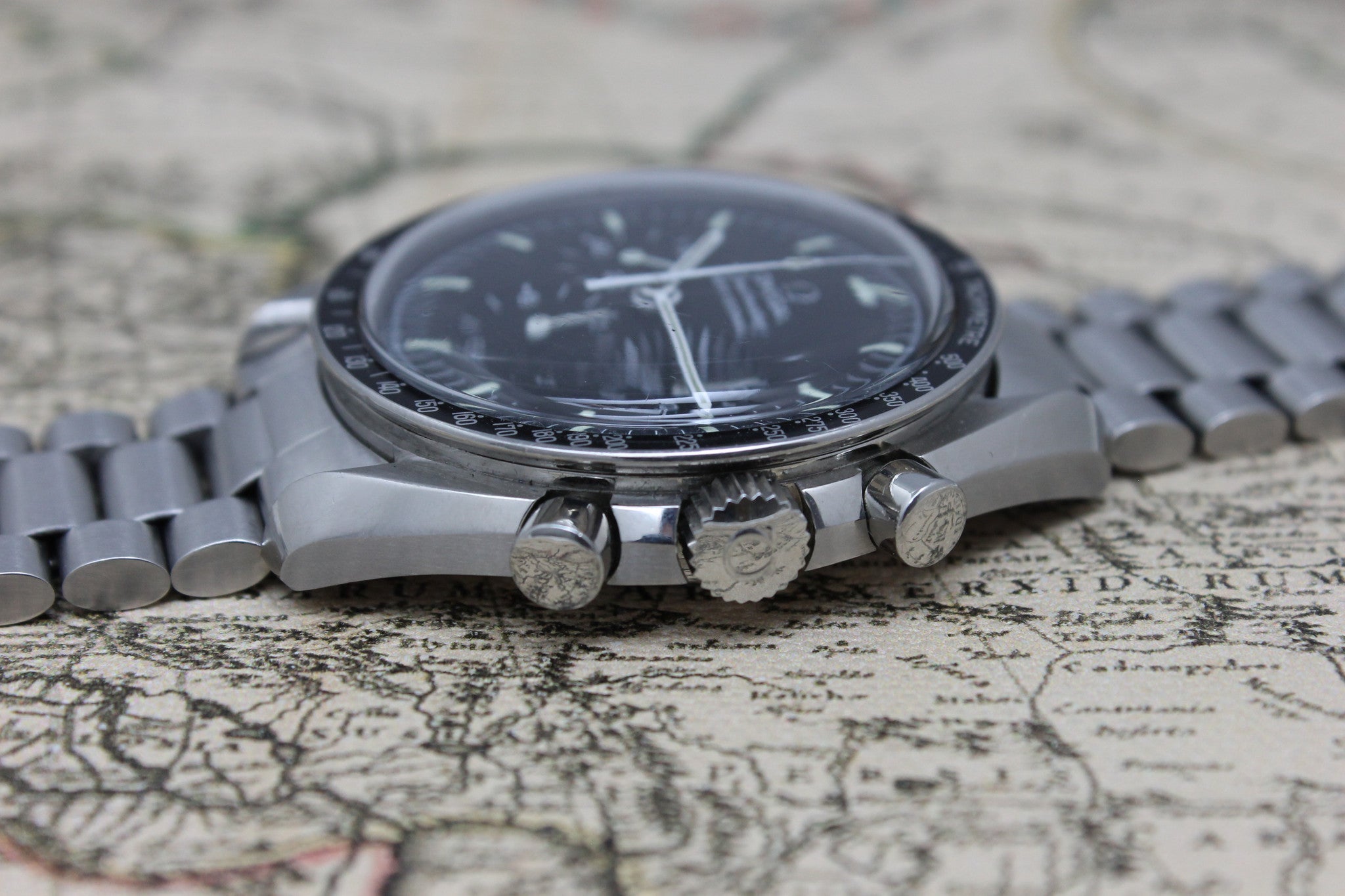 1984 - Omega Speedmaster Professional (with pouch and papers) - Momentum Dubai