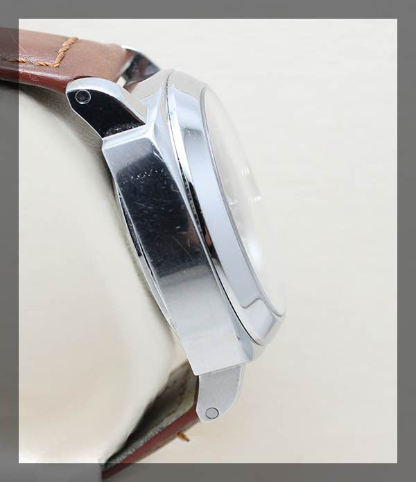 2006 - Panerai PAM 90 (44mm) - Momentum Dubai