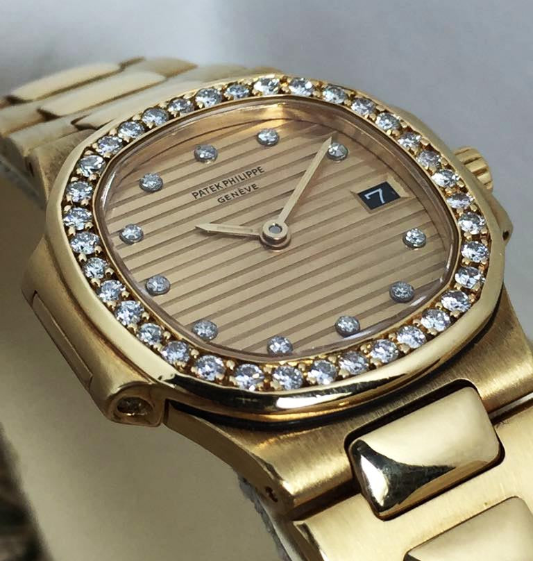 Patek Philippe Nautilus Ladies Ref. 4700 Year 1985