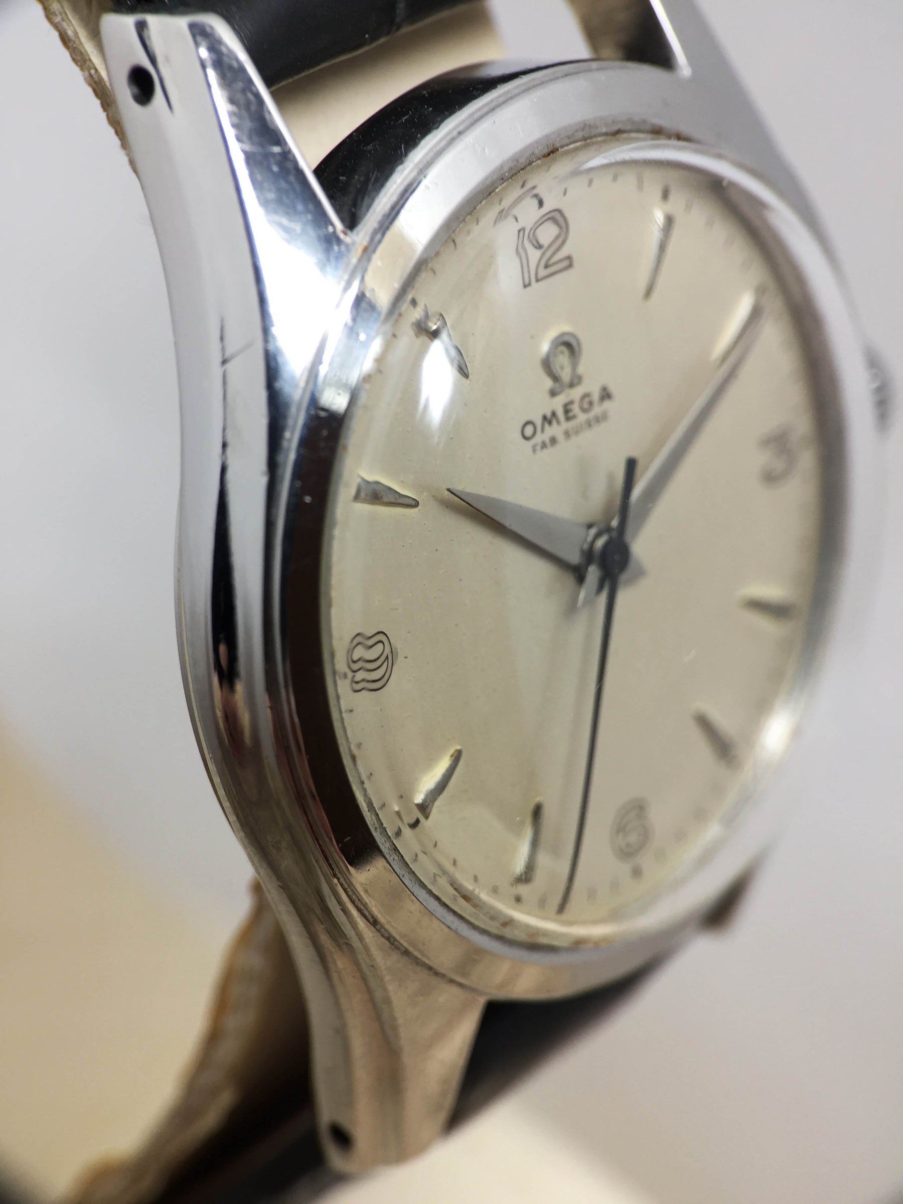 Omega Fab Suisse Ref. 2537-4 Year 1948