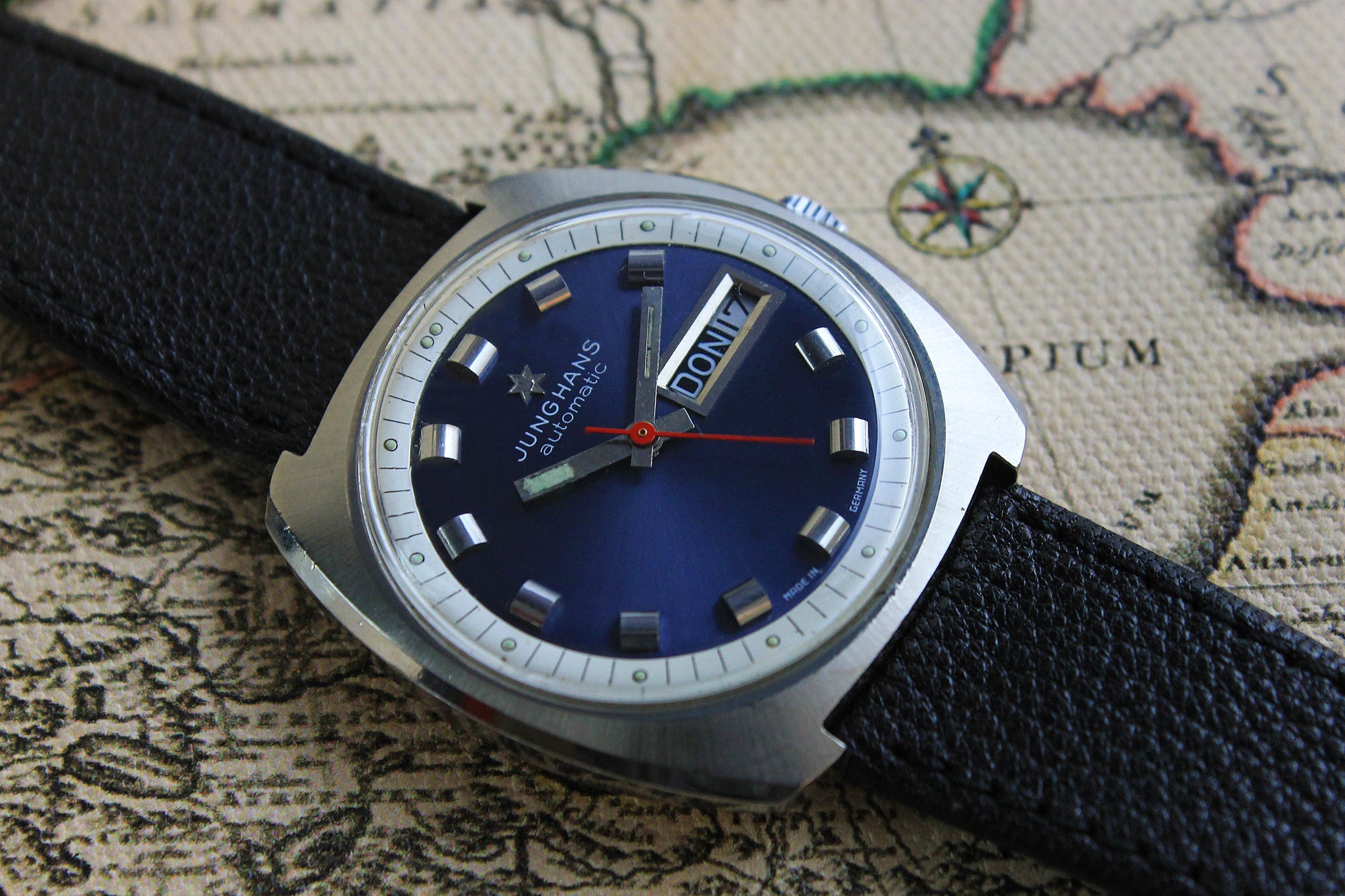 Junghans Day Date (1.1.030) - Momentum Dubai