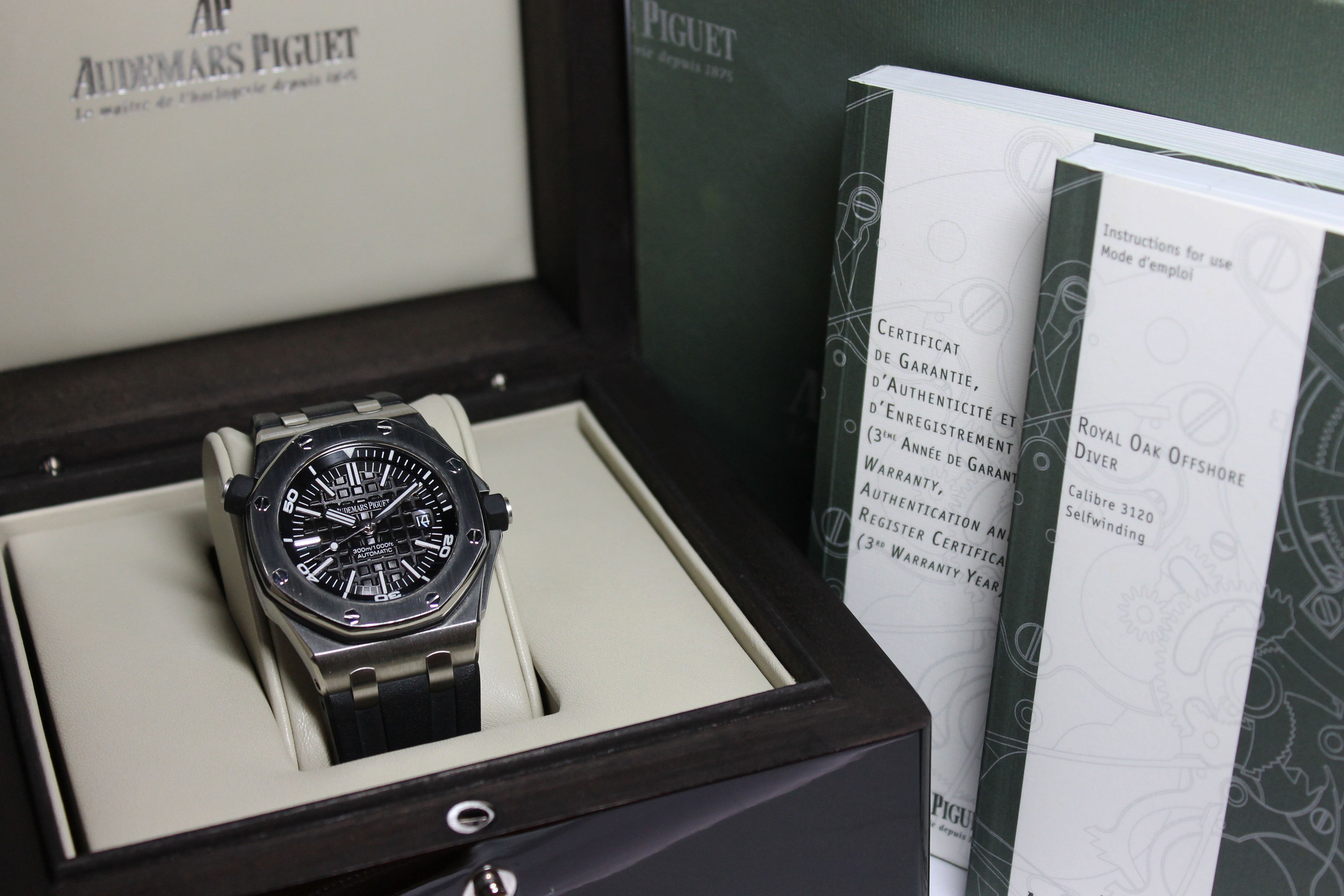 2010 - Audemars Piguet Offshore Diver (Full Set) - Momentum Dubai