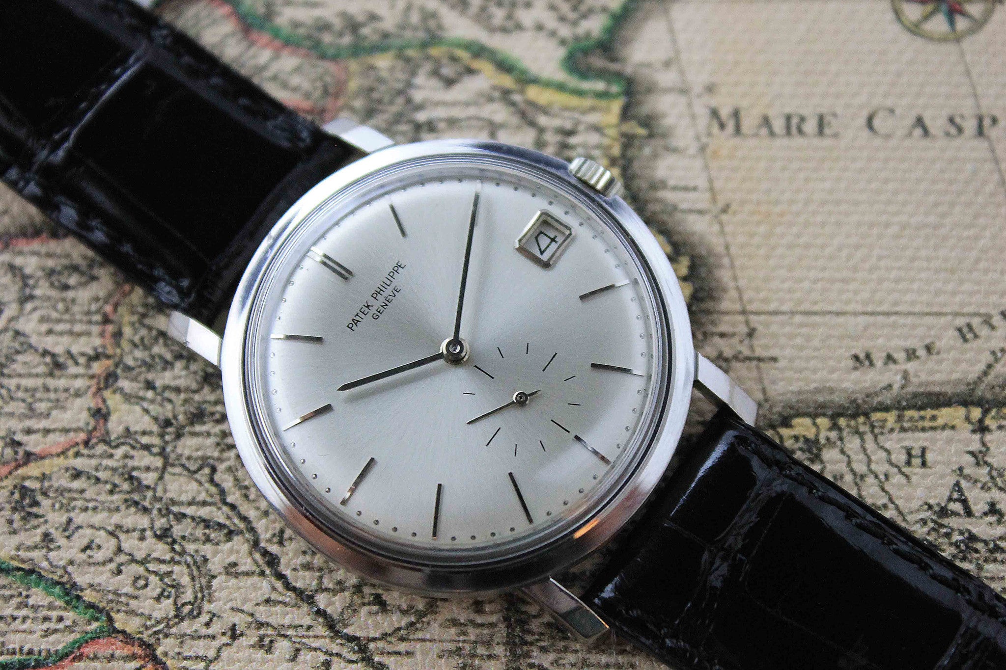 1963 - Patek Philippe Calatrava - Momentum Dubai