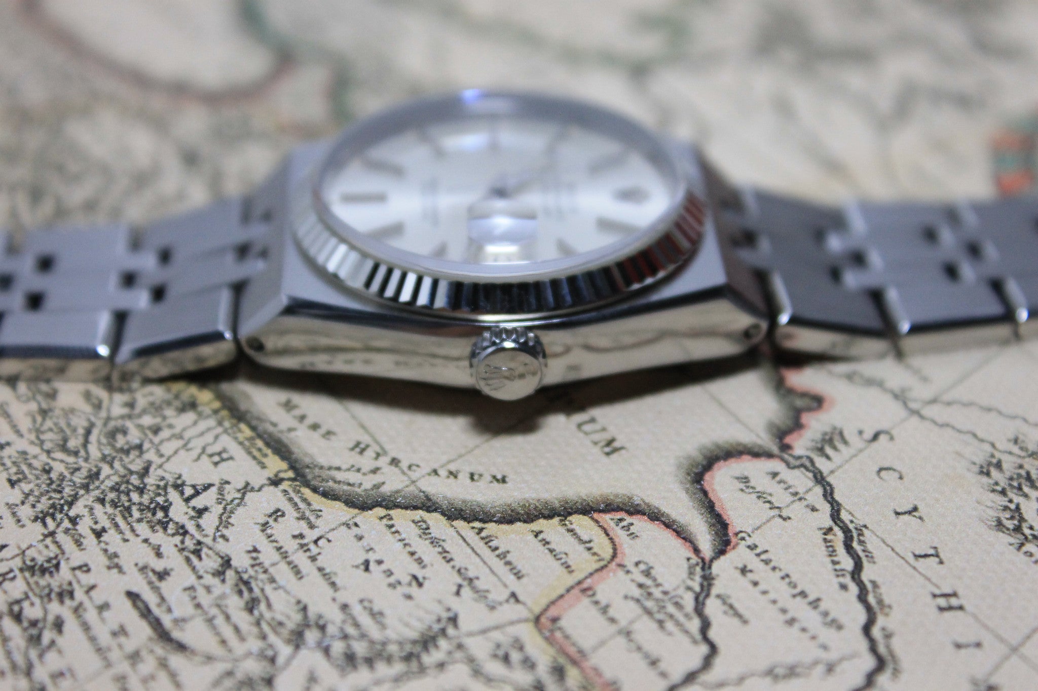 1980 - Rolex Oysterquartz St/WG - Momentum Dubai