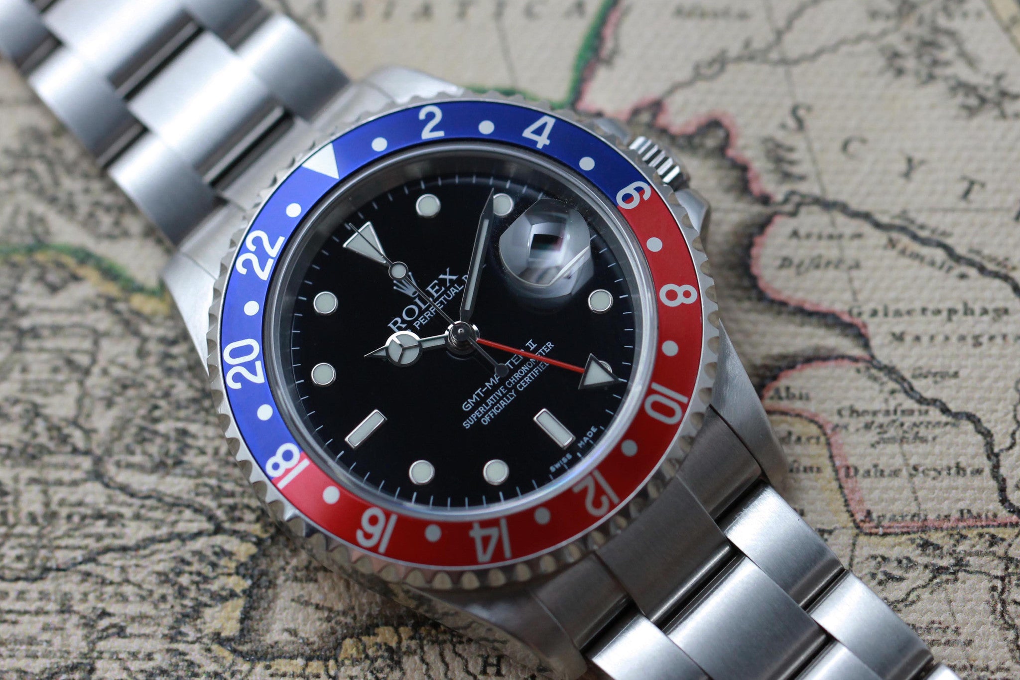 2004 - Rolex GMT Master II (full set) - Momentum Dubai