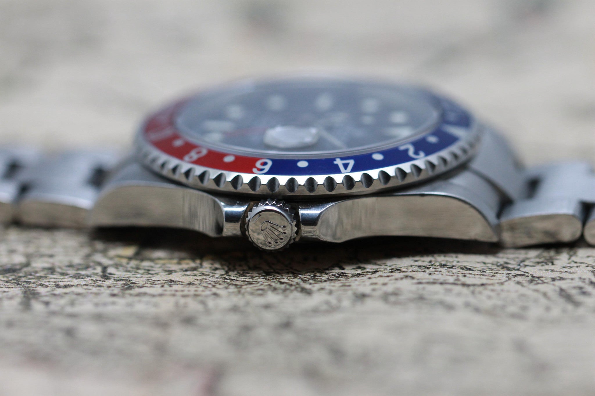 2004 - Rolex GMT Master II (full set) - Momentum Dubai