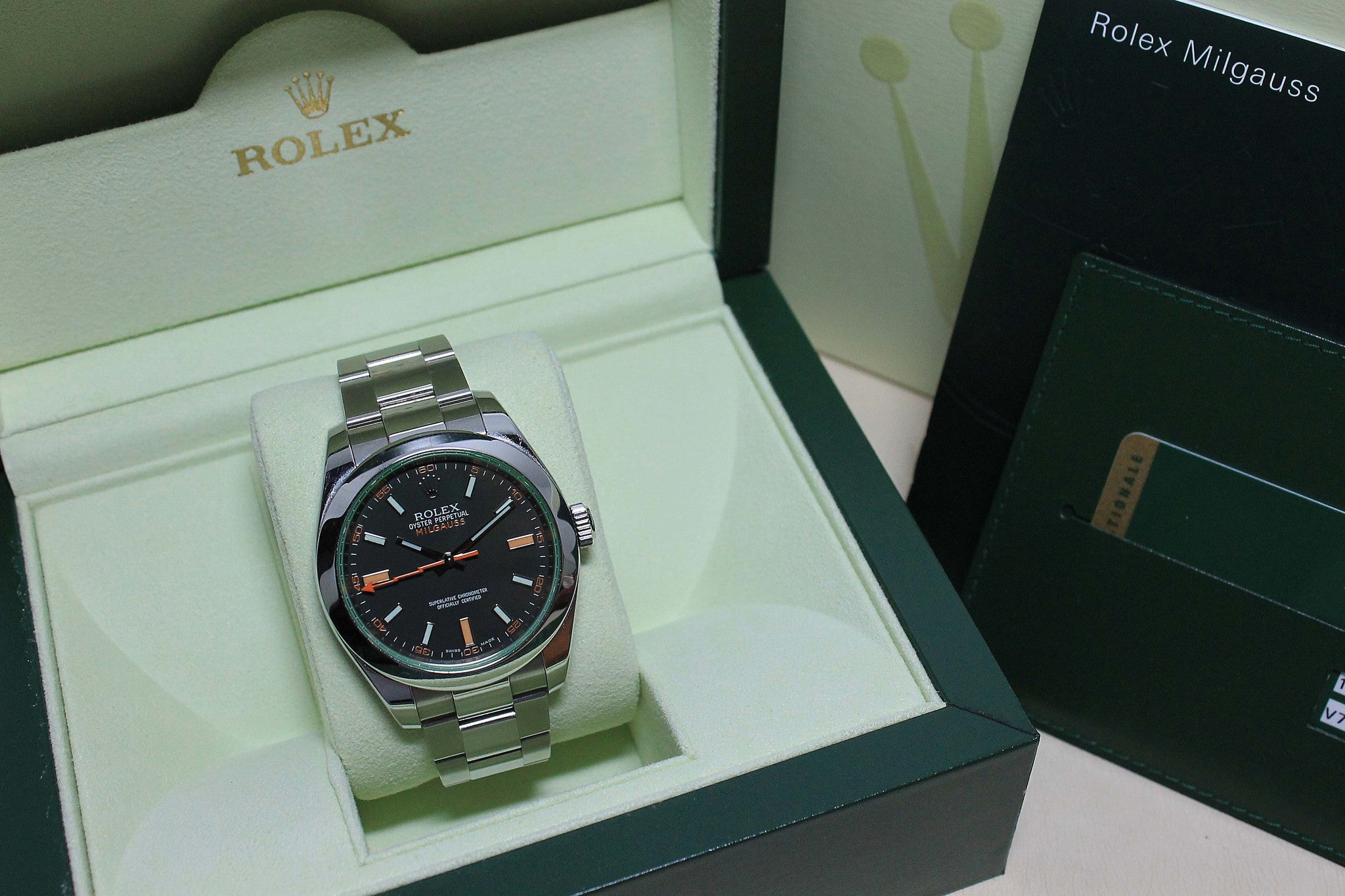2009 - Rolex Milgauss (full set) - Momentum Dubai