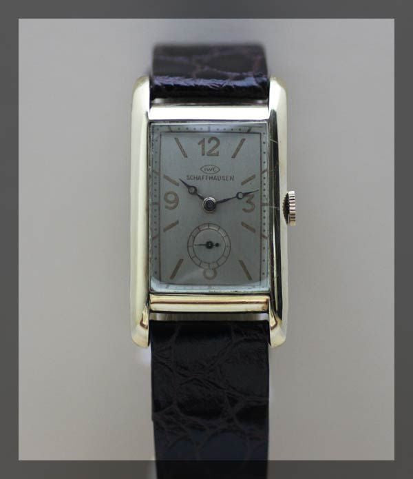 IWC Dress Watch 1930s (1.2.166) - Momentum Dubai