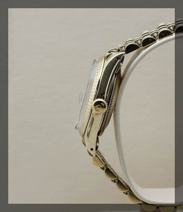 Rolex Oyster Perpetual Date (3.1.386) - Momentum Dubai
