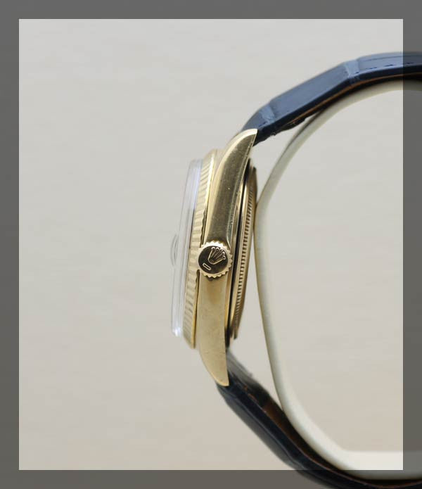 Rolex Datejust 18K (1.2.220) - Momentum Dubai