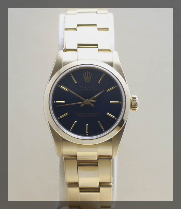 Rolex Oyster Perpetual Medium 18K (2.2.244) - Momentum Dubai