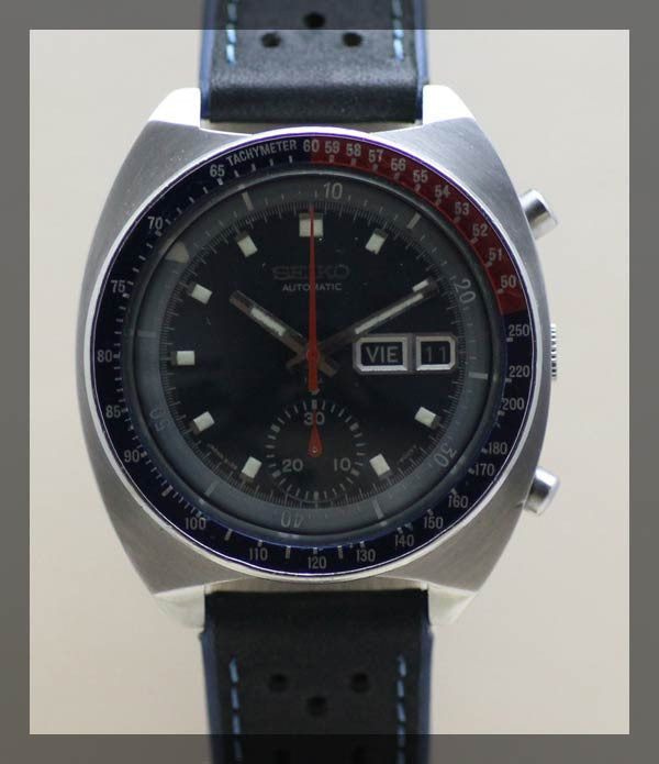 Seiko Chronograph (3.1.182) - Momentum Dubai