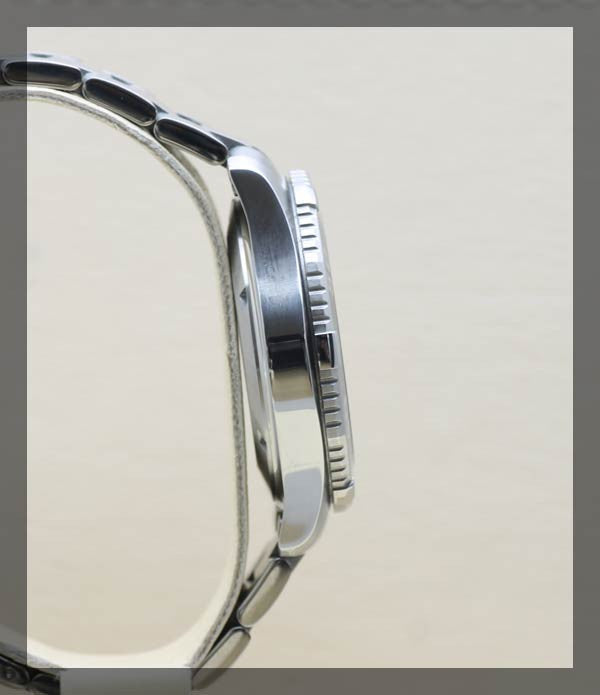 Tag Heuer Aquaracer Calibre S (1.1.265) - Momentum Dubai
