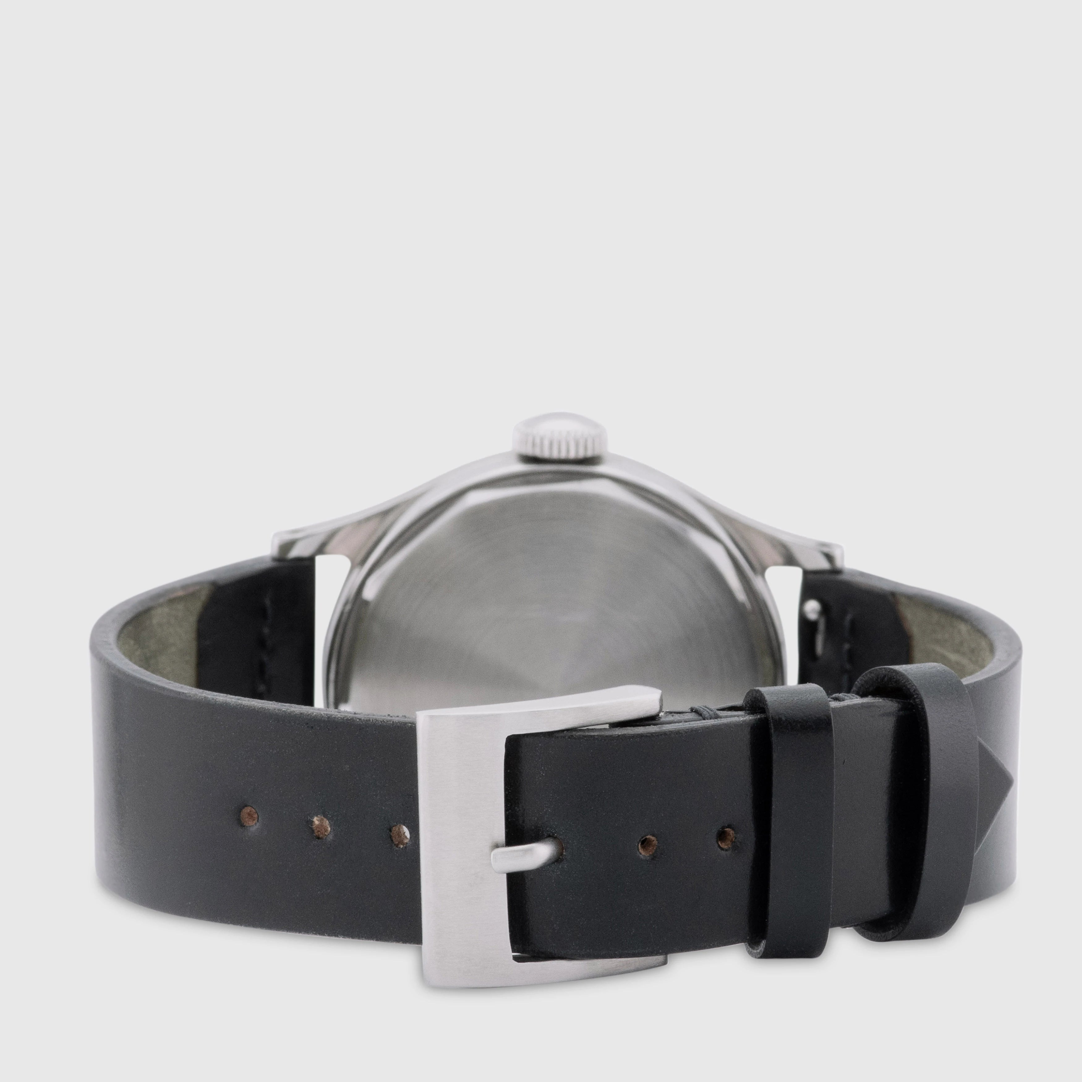 1944 Patek Philippe Calatrava Ref. 565 (Extract from Archives)