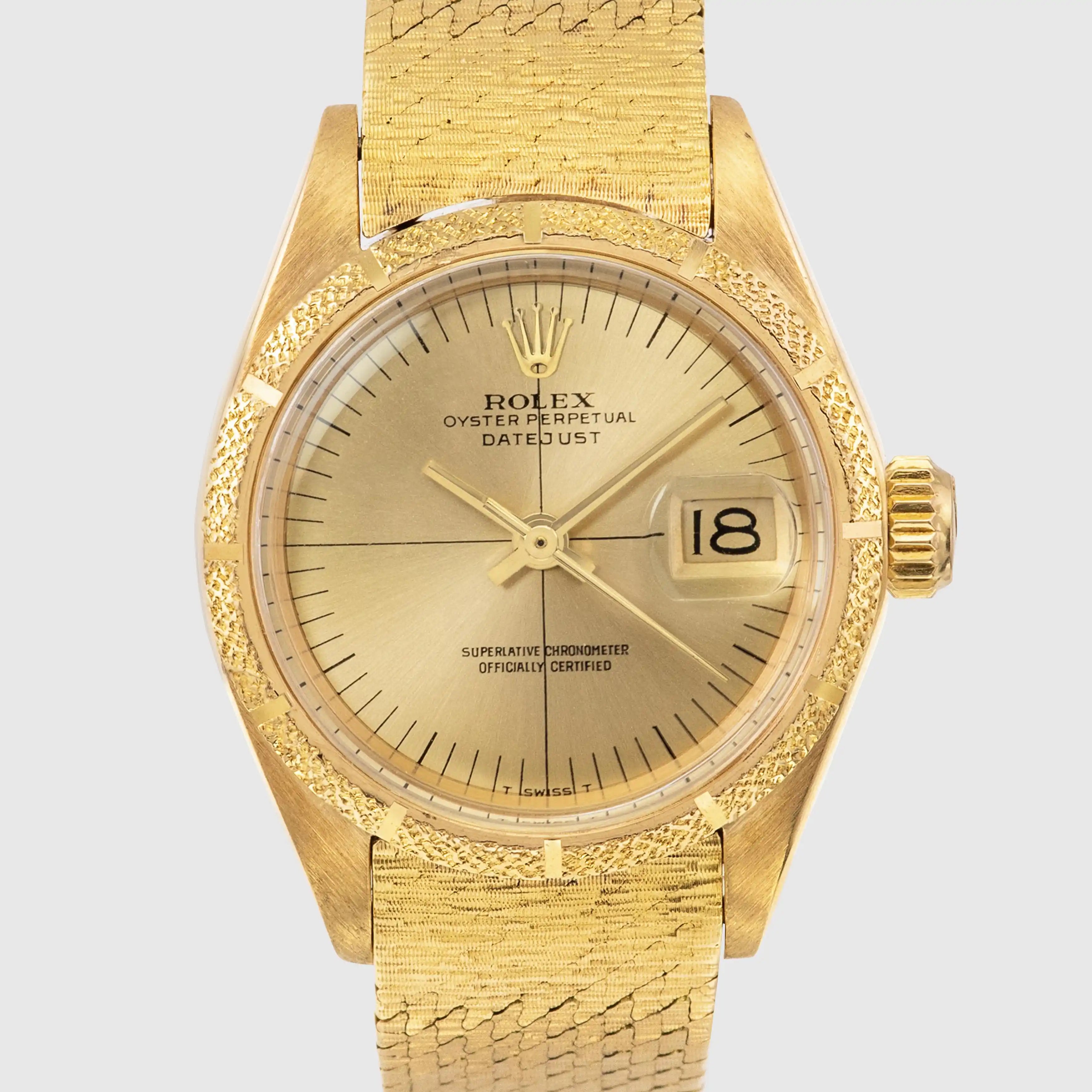 1972 Rolex Datejust Ladies Champagne Crosshair Dial Ref. 6900