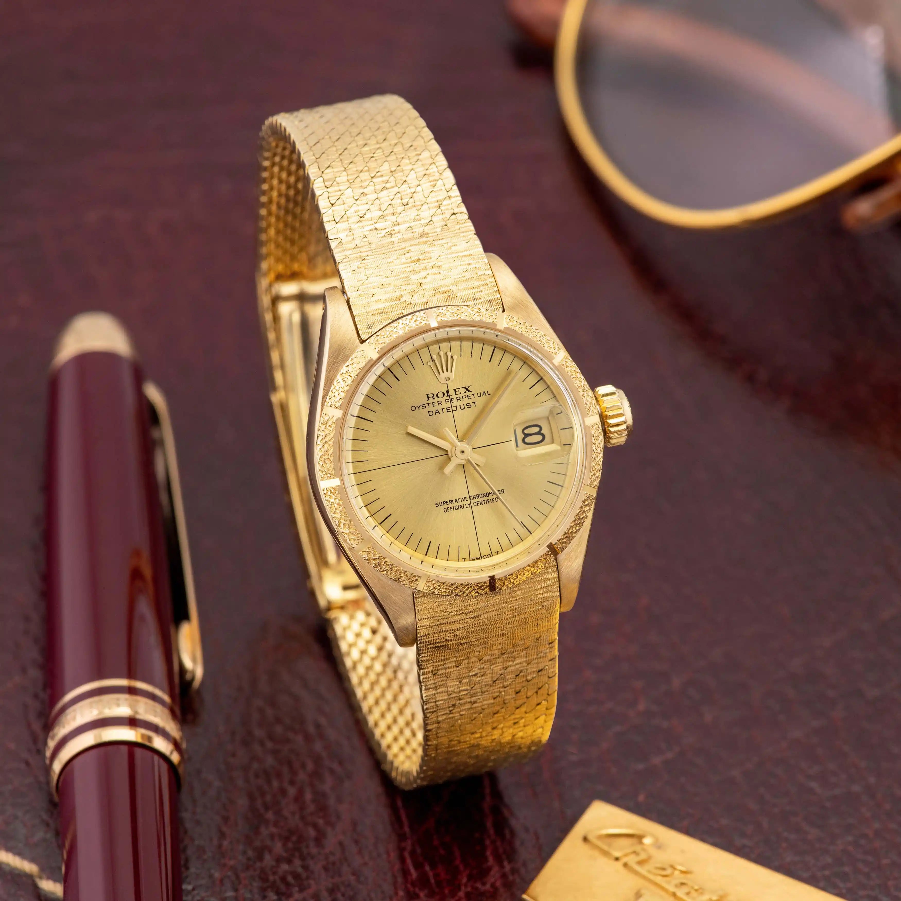 1972 Rolex Datejust Ladies Champagne Crosshair Dial Ref. 6900