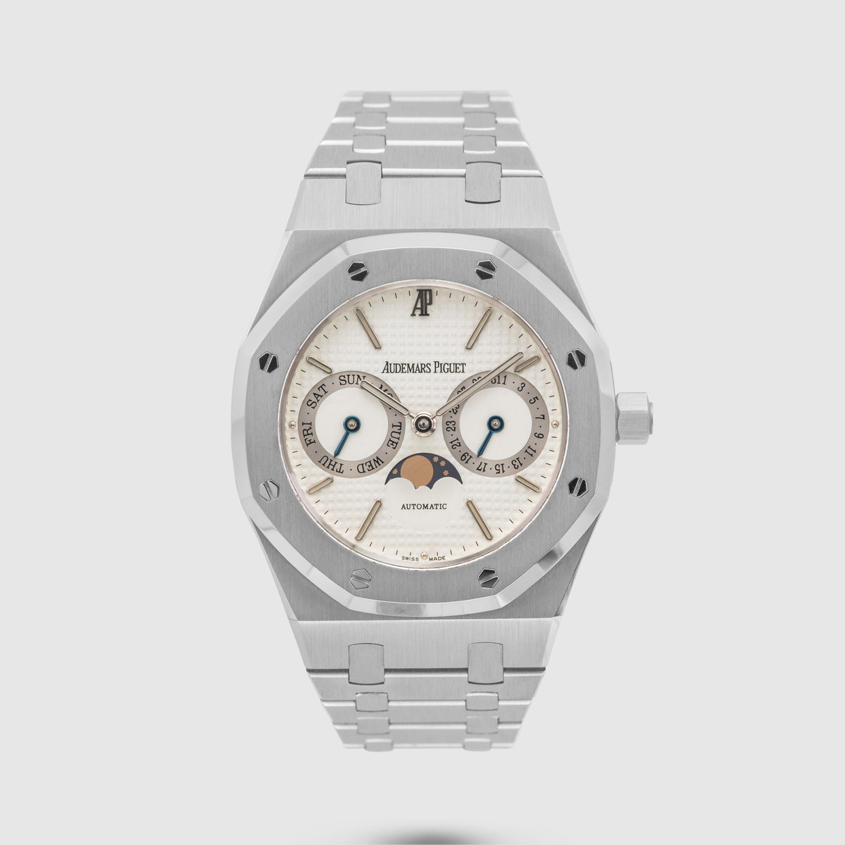 1990's Audemars Piguet Royal Oak White Dial Ref. 25594ST (with Service invoice)
