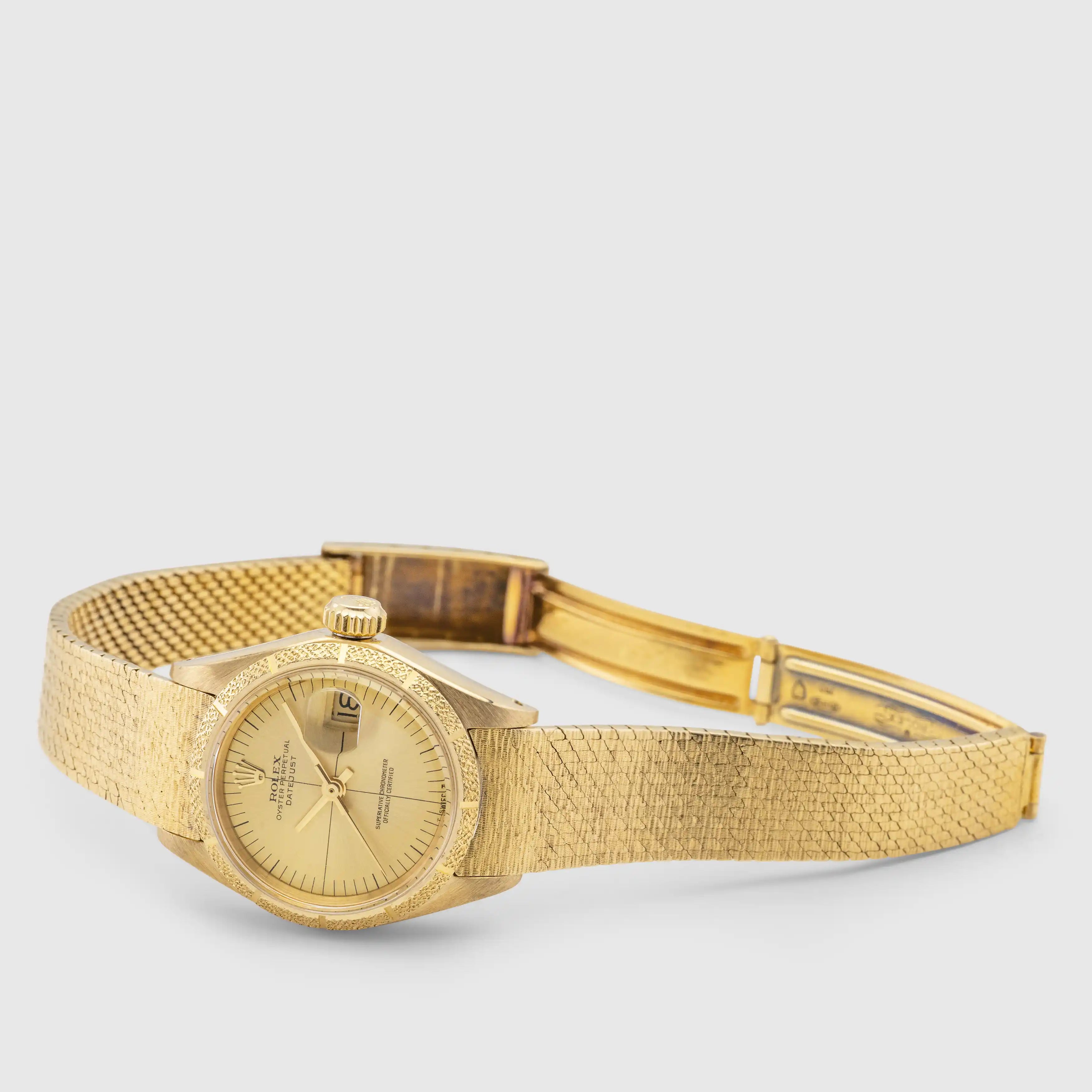 1972 Rolex Datejust Ladies Champagne Crosshair Dial Ref. 6900