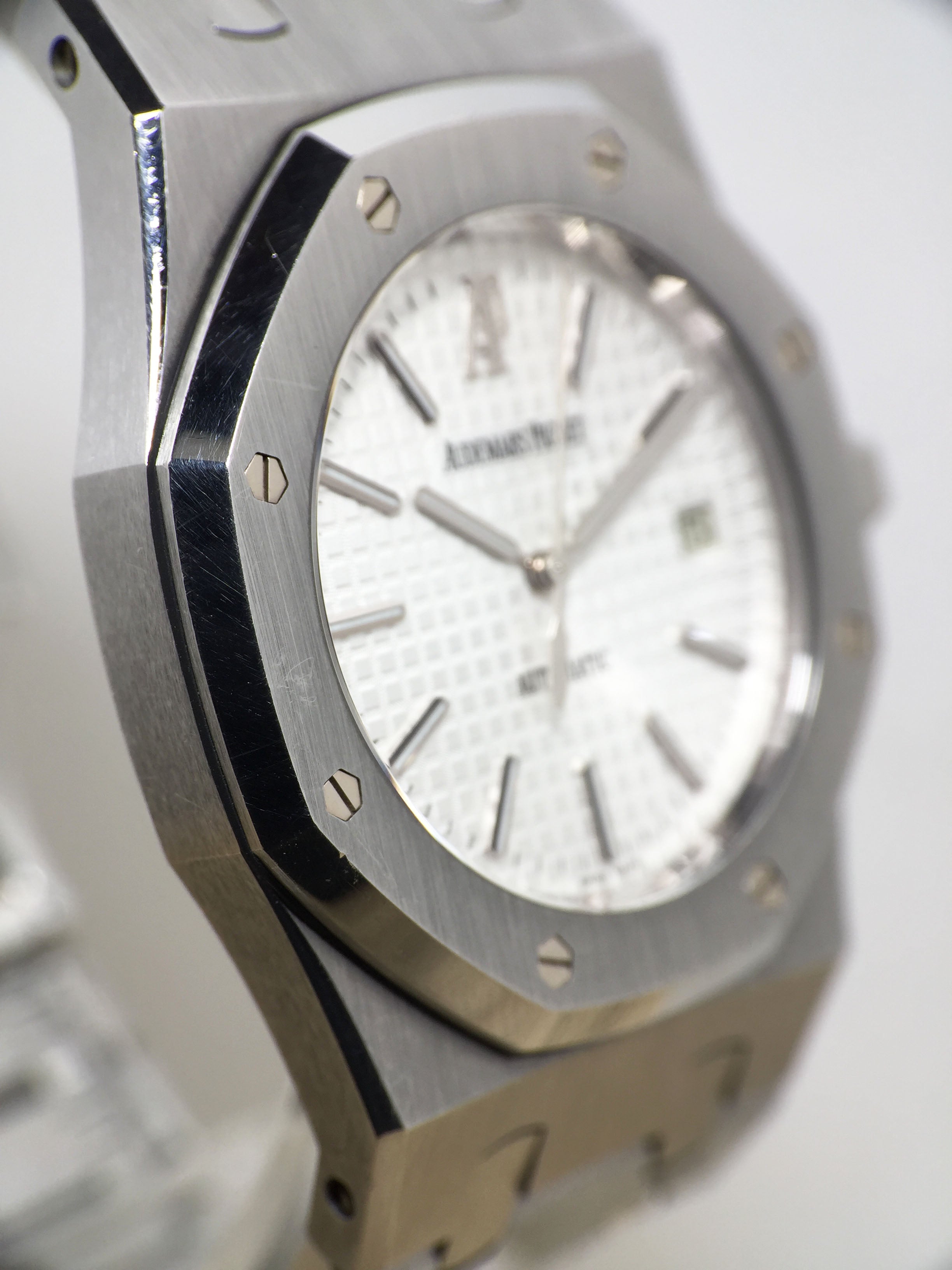 2010 Audemars Piguet Royal Oak White Dial Ref. 15300 (Full Set)