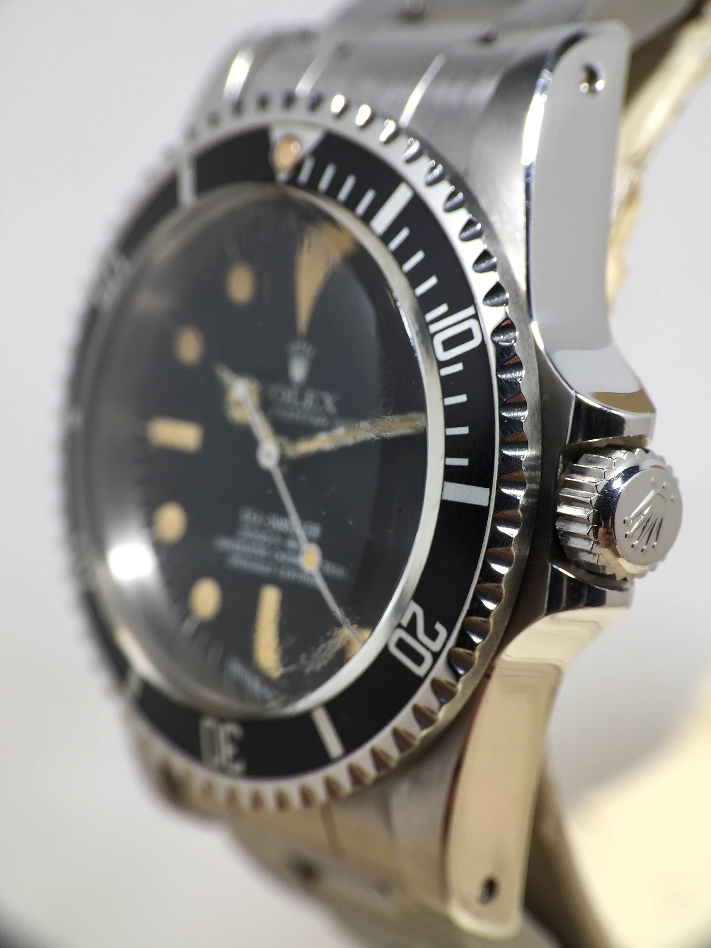 1978 Rolex Sea Dweller Great White Unpolished, like new Ref. 1665 (Full Set with Invoice)