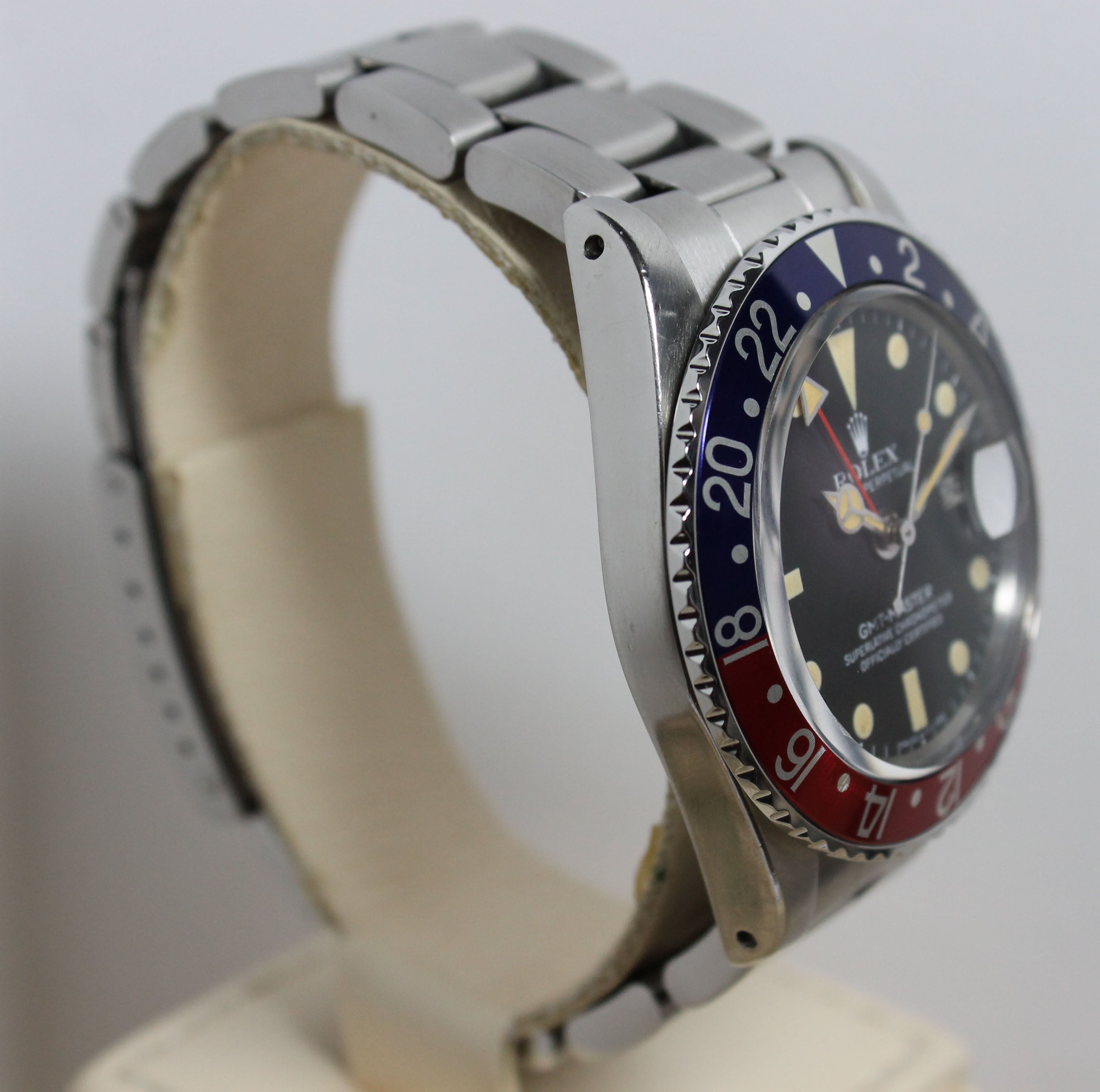 Rolex GMT Master Ref. 1675 Year 1977 (Full set)