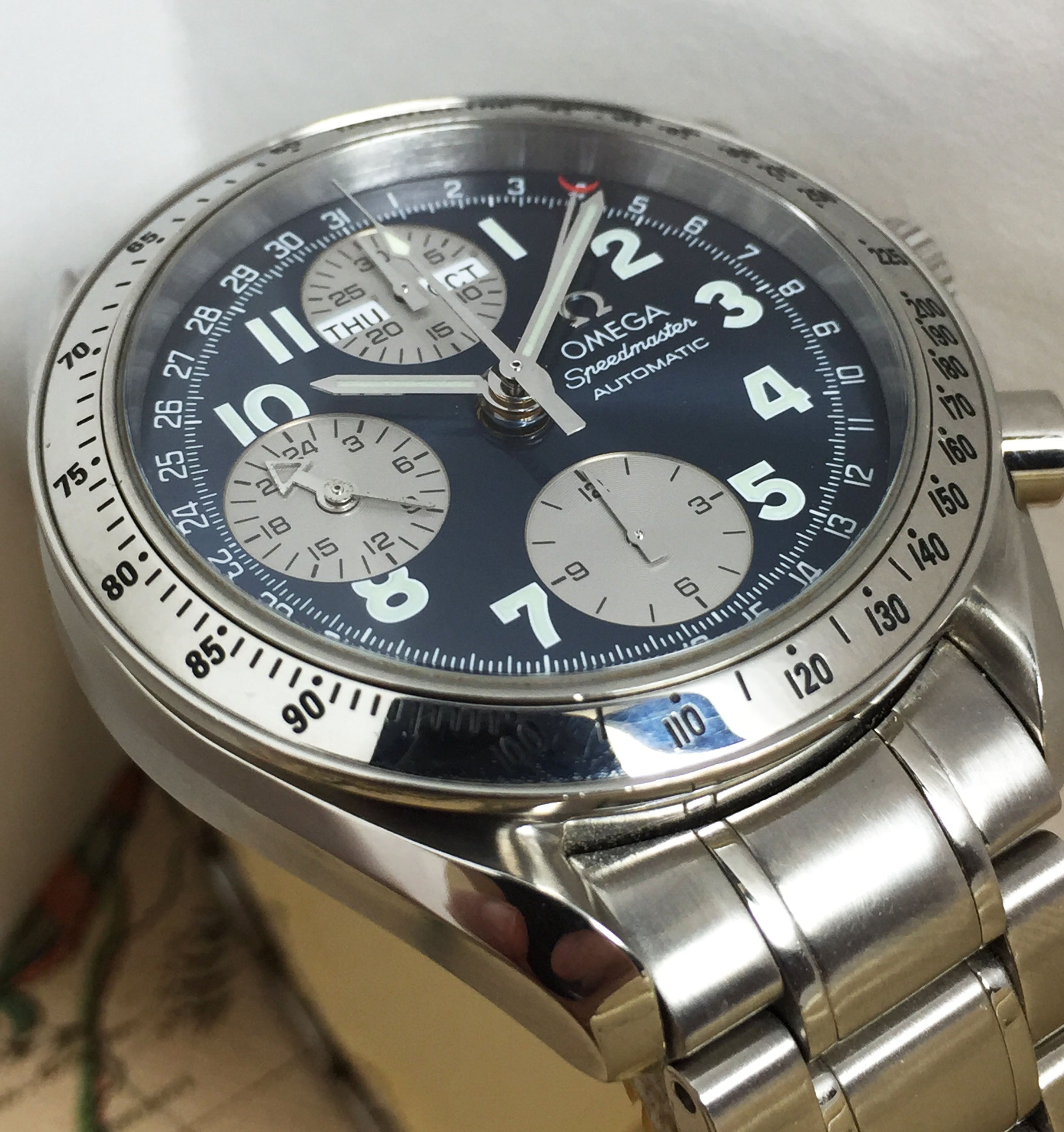 Omega Speedmaster Triple Calendar Japan Edition Ref. 35238100 Year 2005