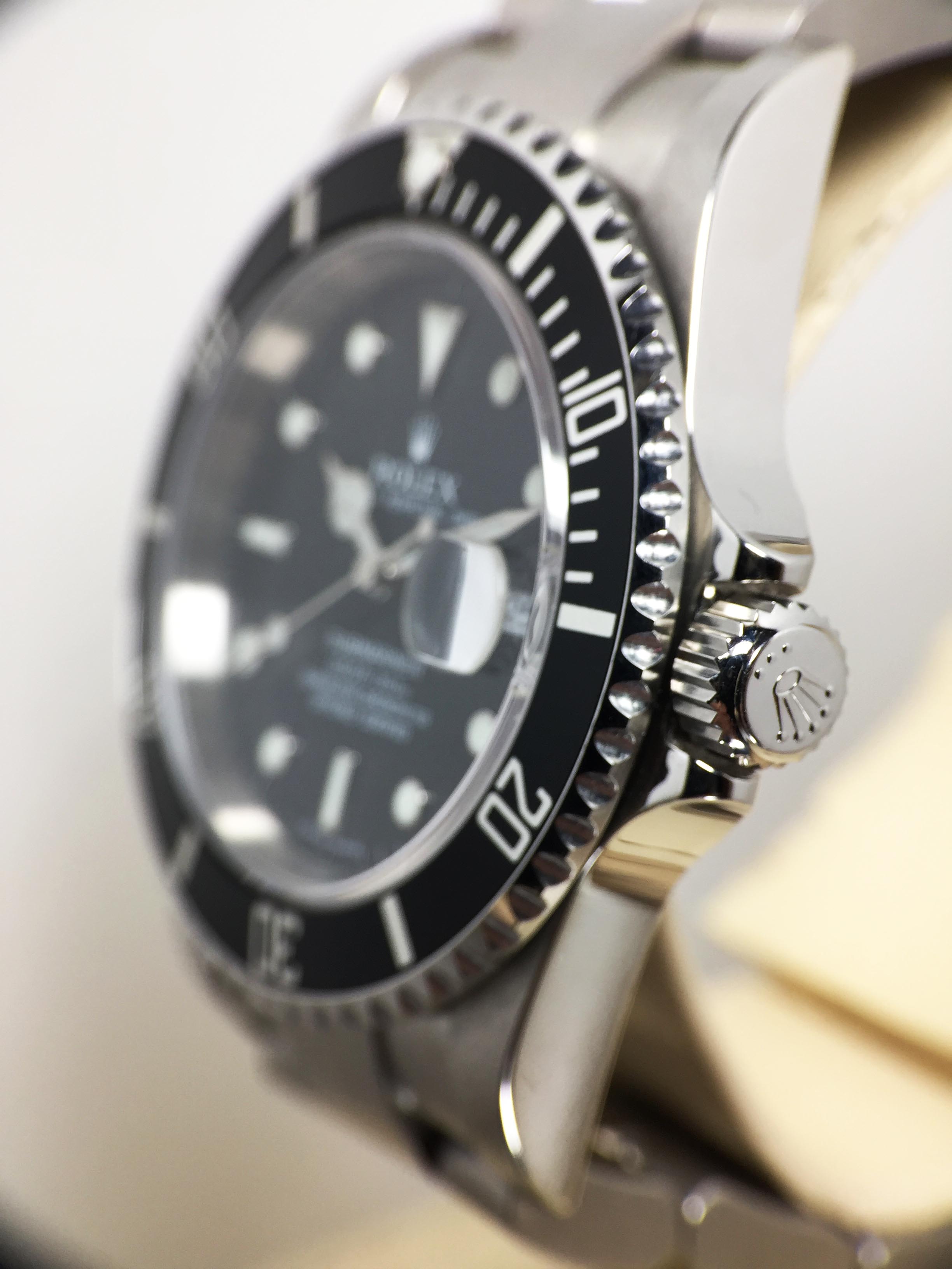 Rolex Submariner Ref. 16610 Year 2005 (Full Set)