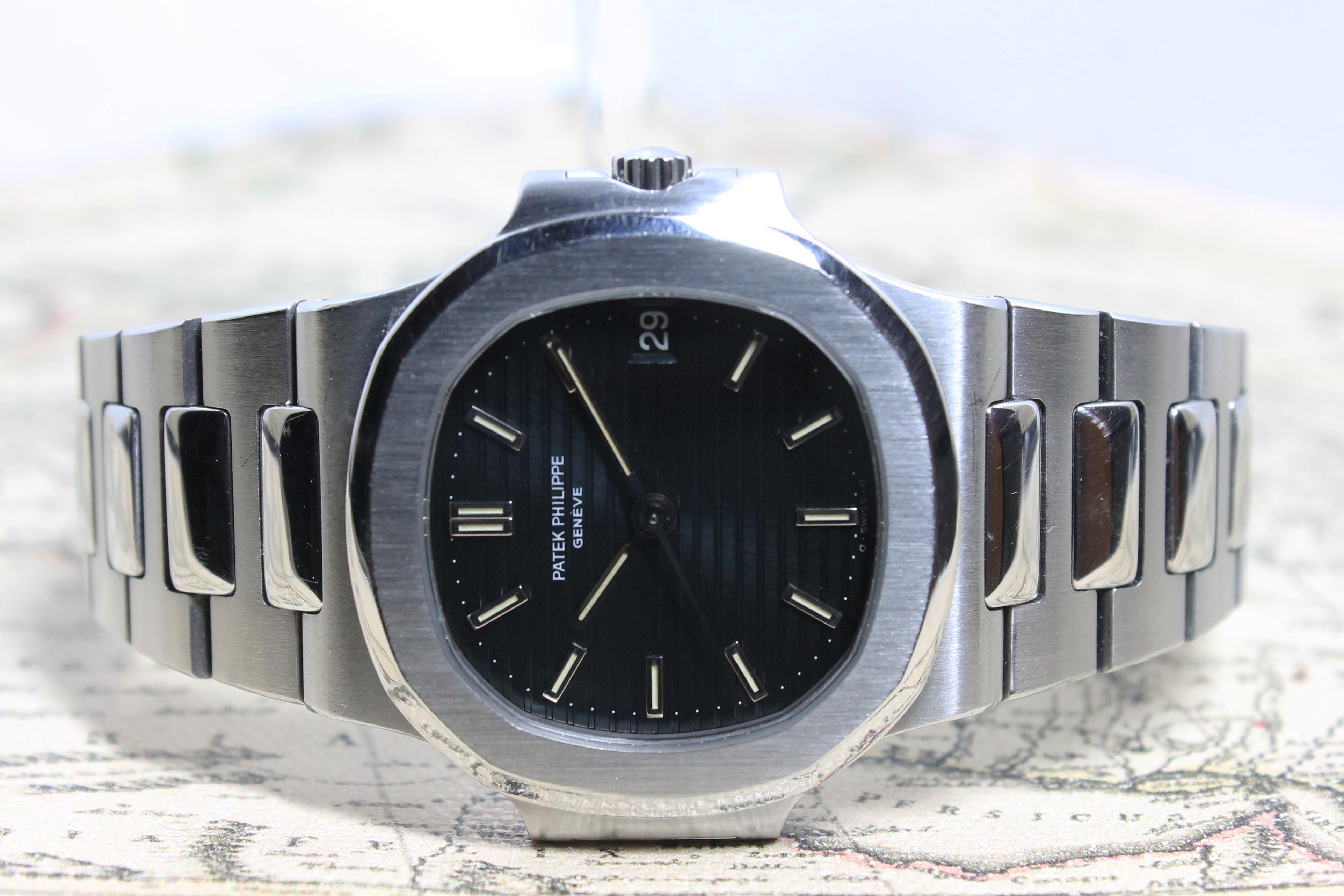 1983 Patek Philippe Nautilus Ref. 3800 (Full Set)