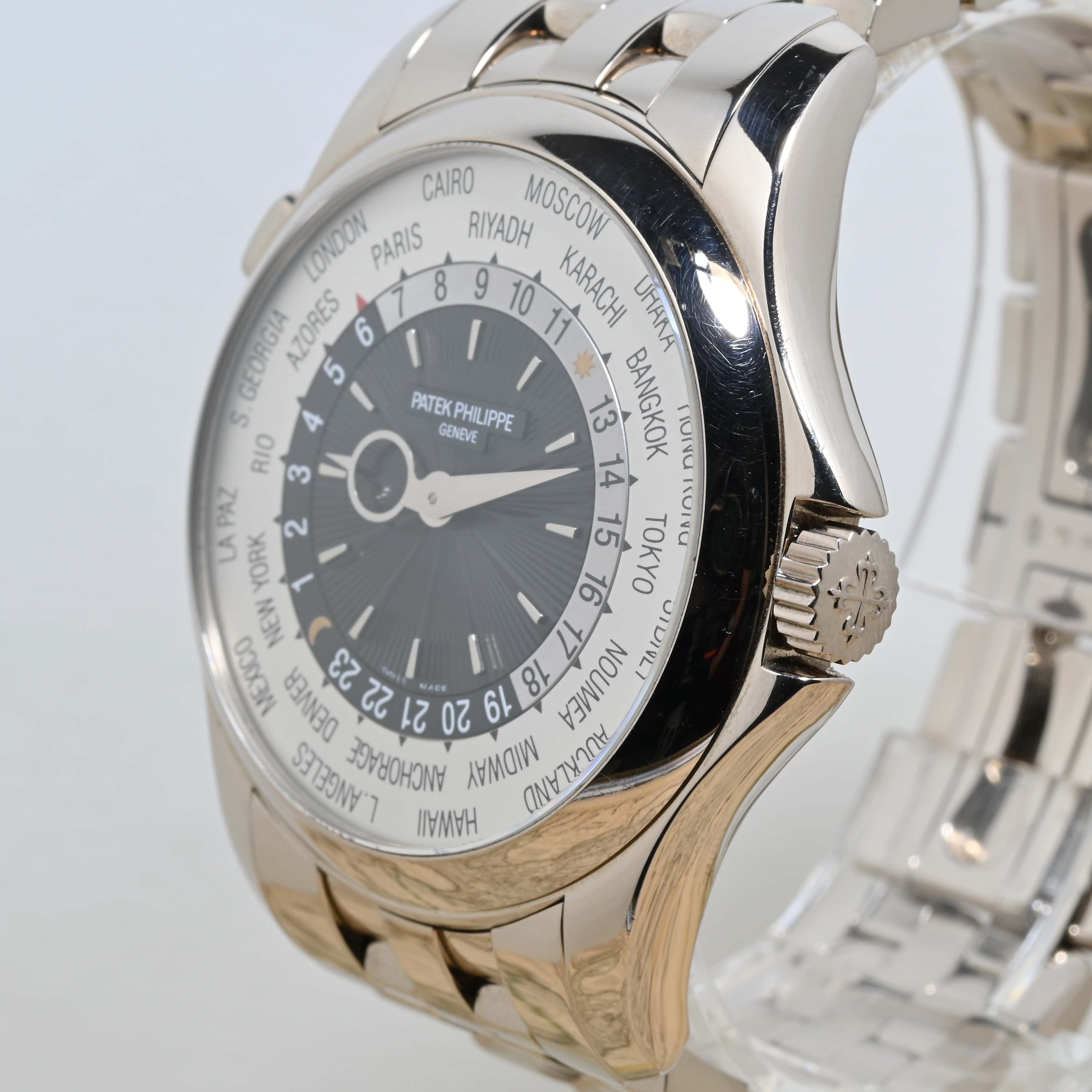 2013 Patek Philippe White Gold World Time Ref. 5130G (Full Set)