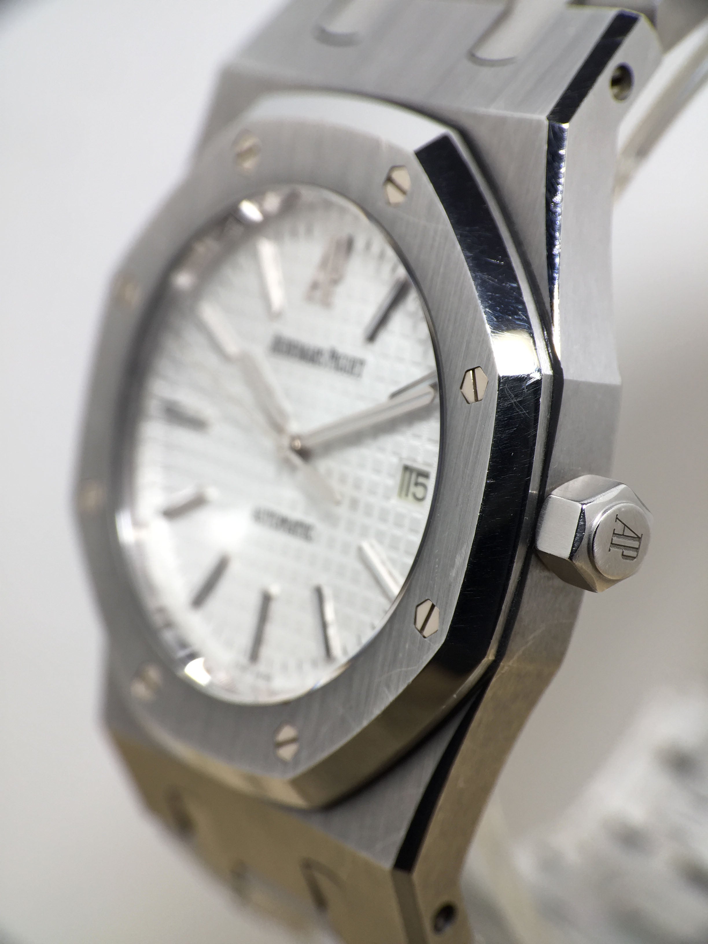 2010 Audemars Piguet Royal Oak White Dial Ref. 15300 (Full Set)