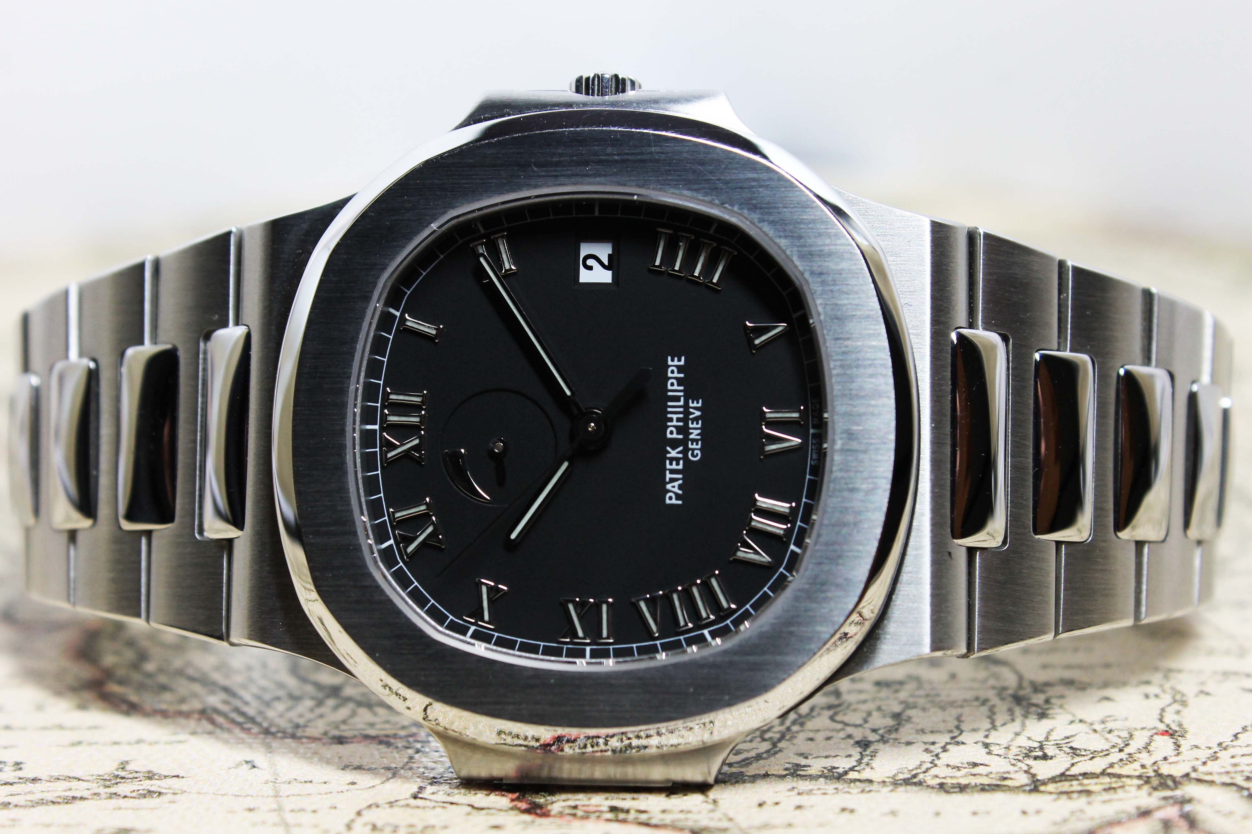 Patek Philippe Nautilus Ref. 3710 Year 2005 (Full Set)