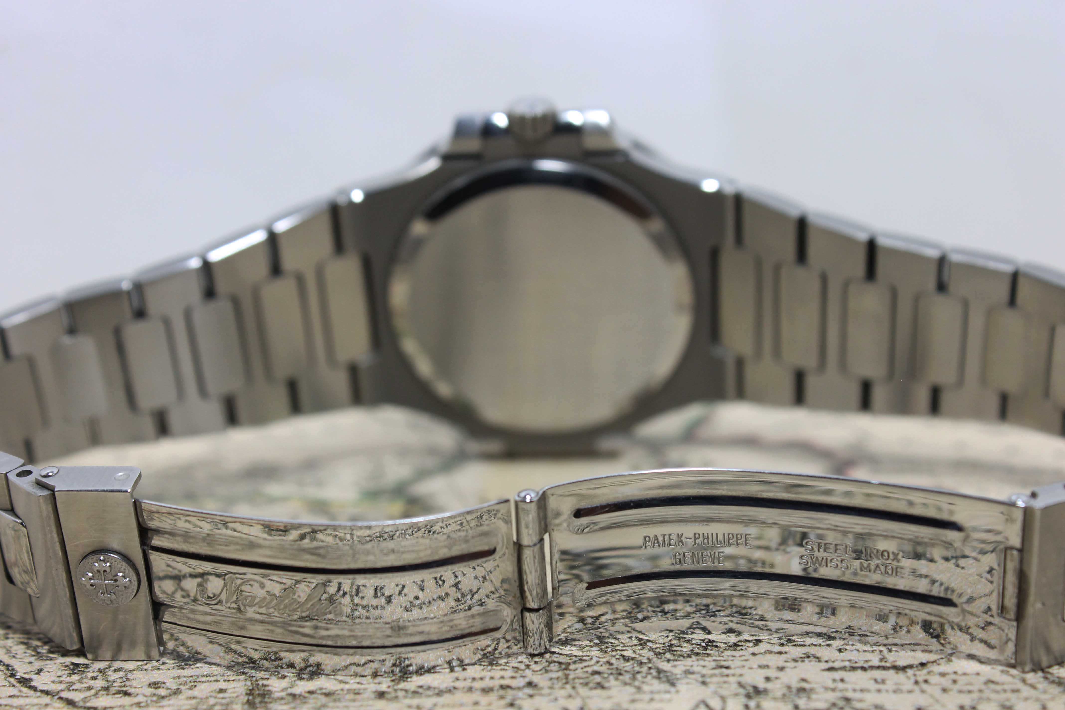 Patek Philippe Nautilus Ref. 3800 Year 1984 (with Extract from Archives)