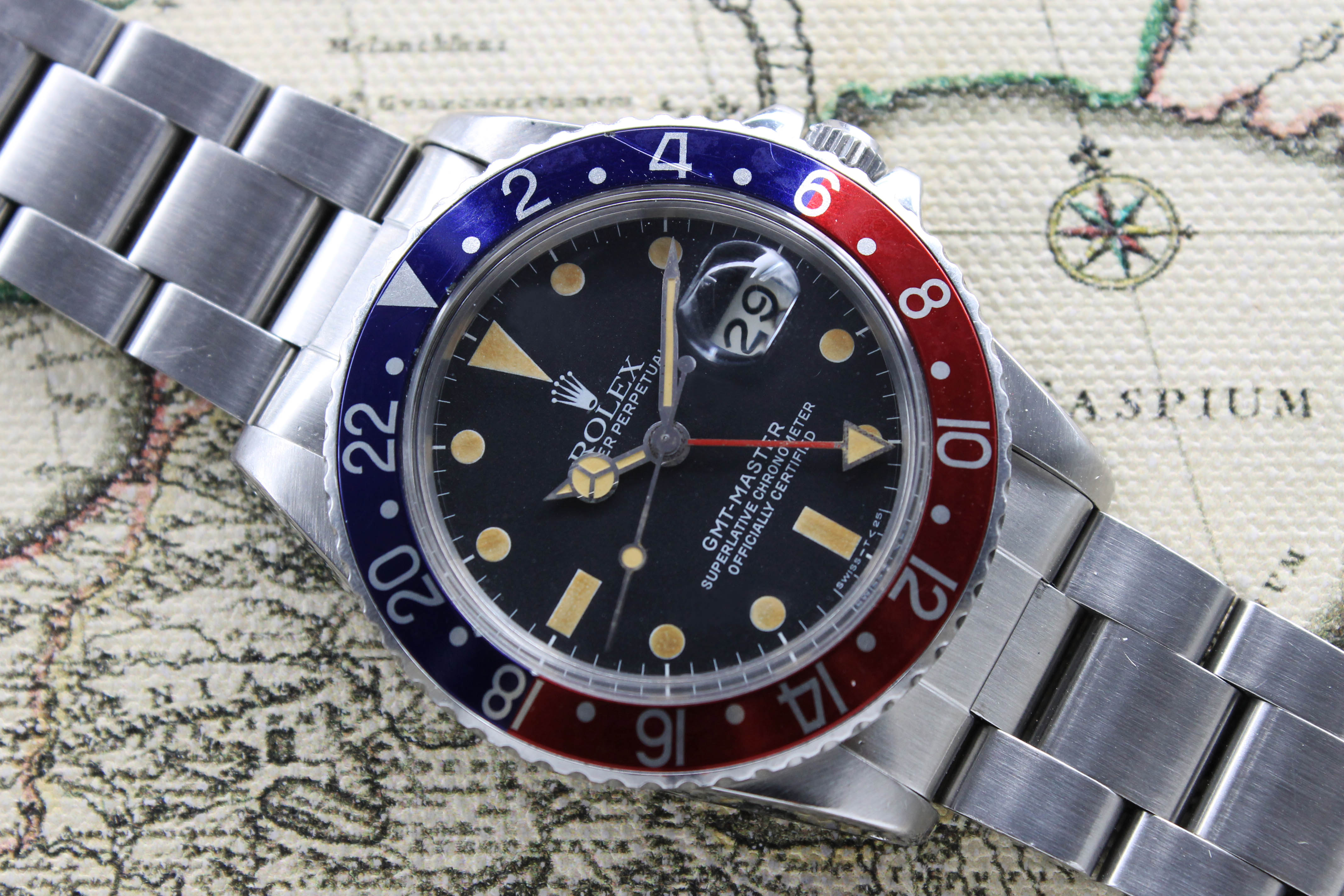 Rolex GMT Master Ref. 16750 Year 1983 (Full Set)