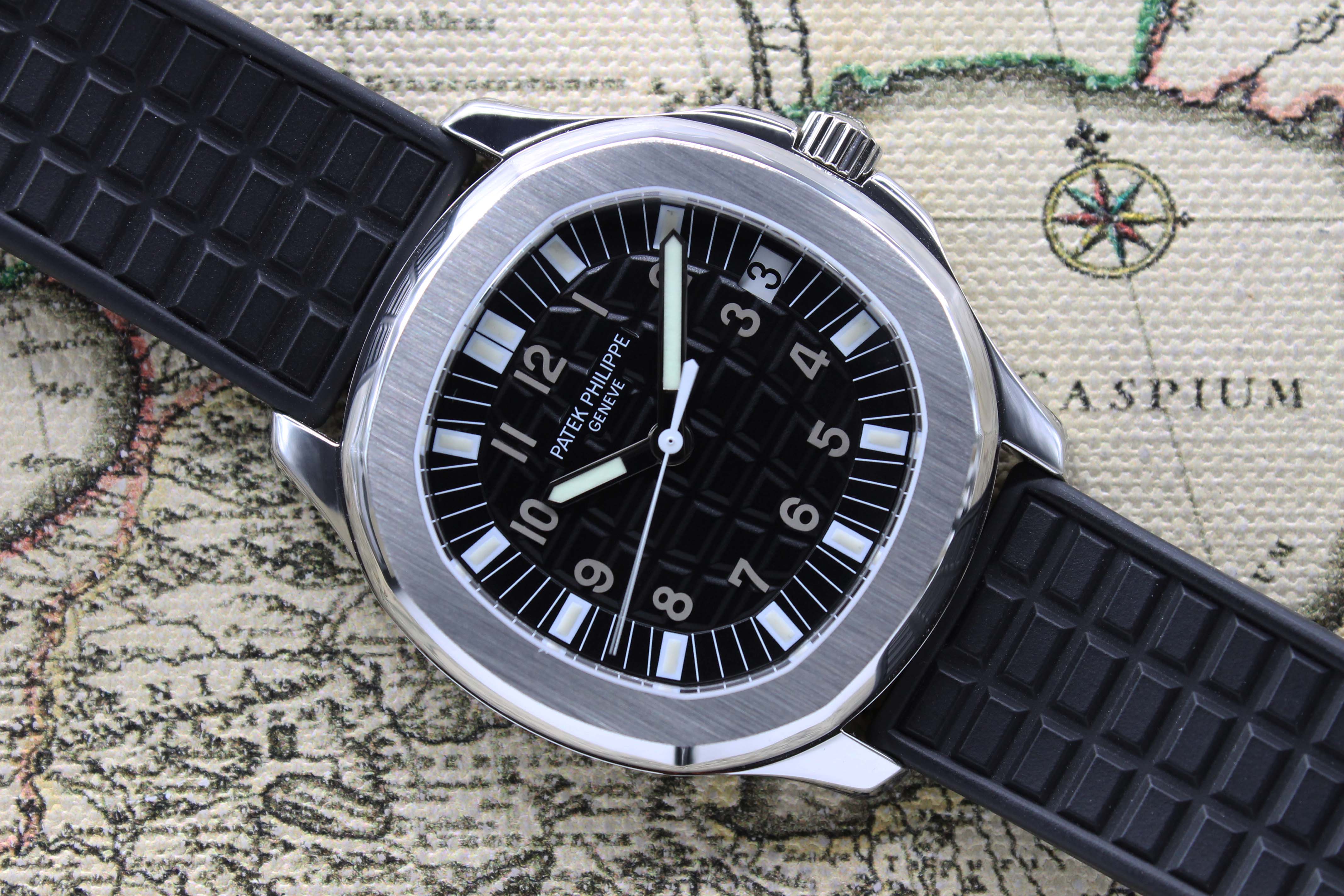 Patek Philippe Aquanaut Jumbo Ref. 5065 Year 2004 (Full Set)