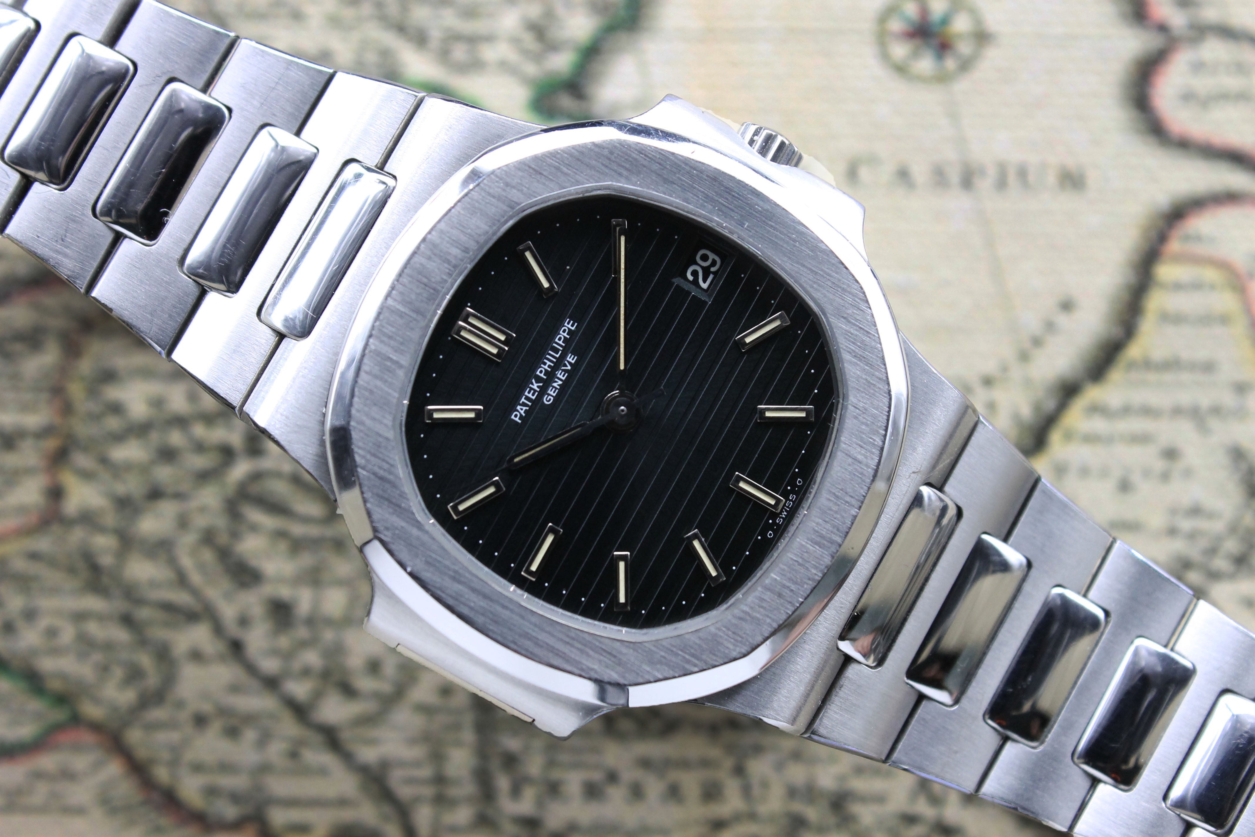 1983 Patek Philippe Nautilus Ref. 3800 (Full Set)