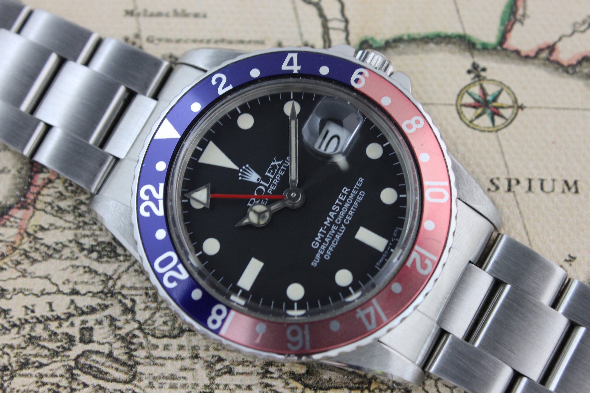 1985 - Rolex GMT Master Pepsi (With Box and Service papers from RSC UK 2009 - Momentum Dubai