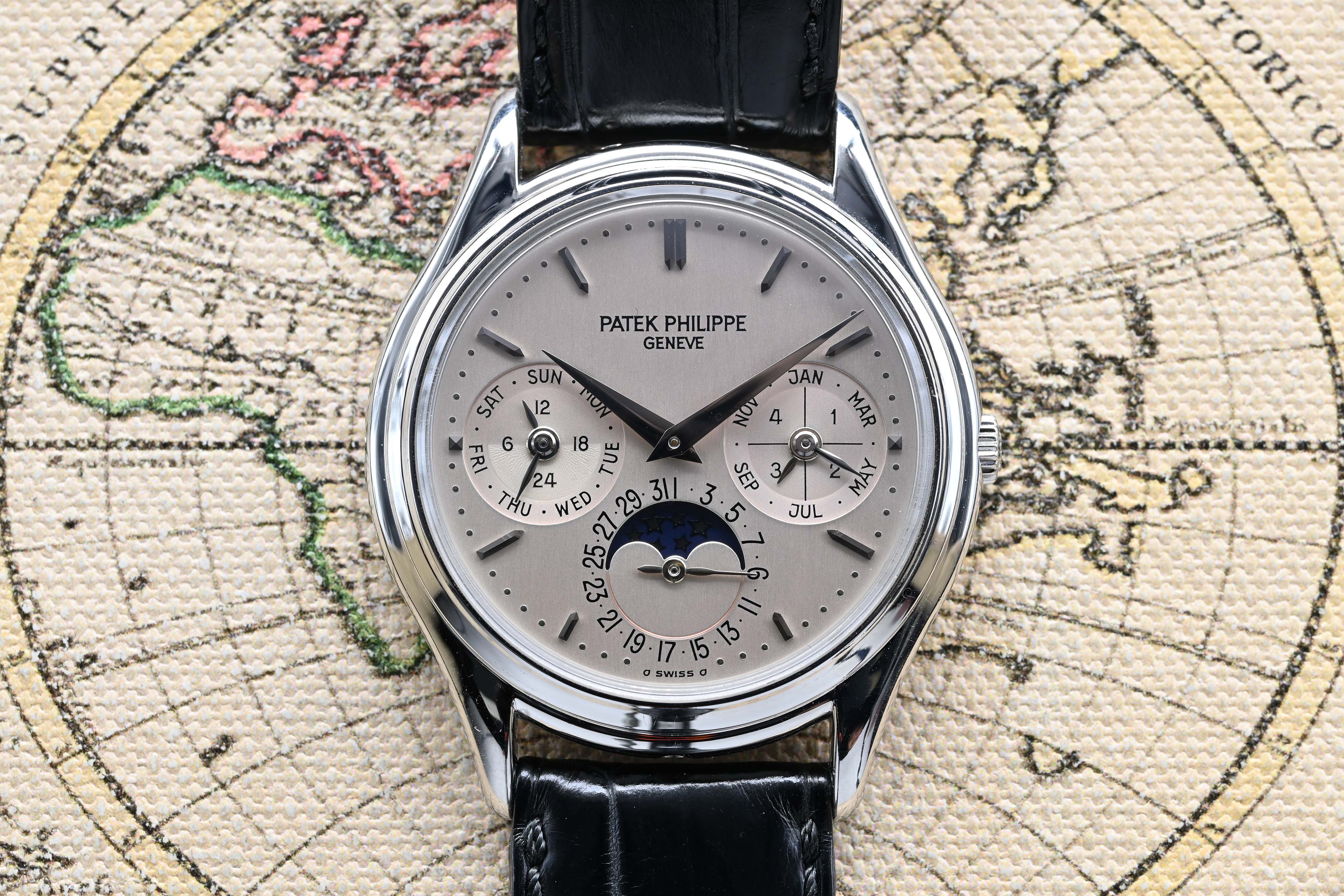 2000 Patek Philippe Platinum Ref. 3940P (Full Set)