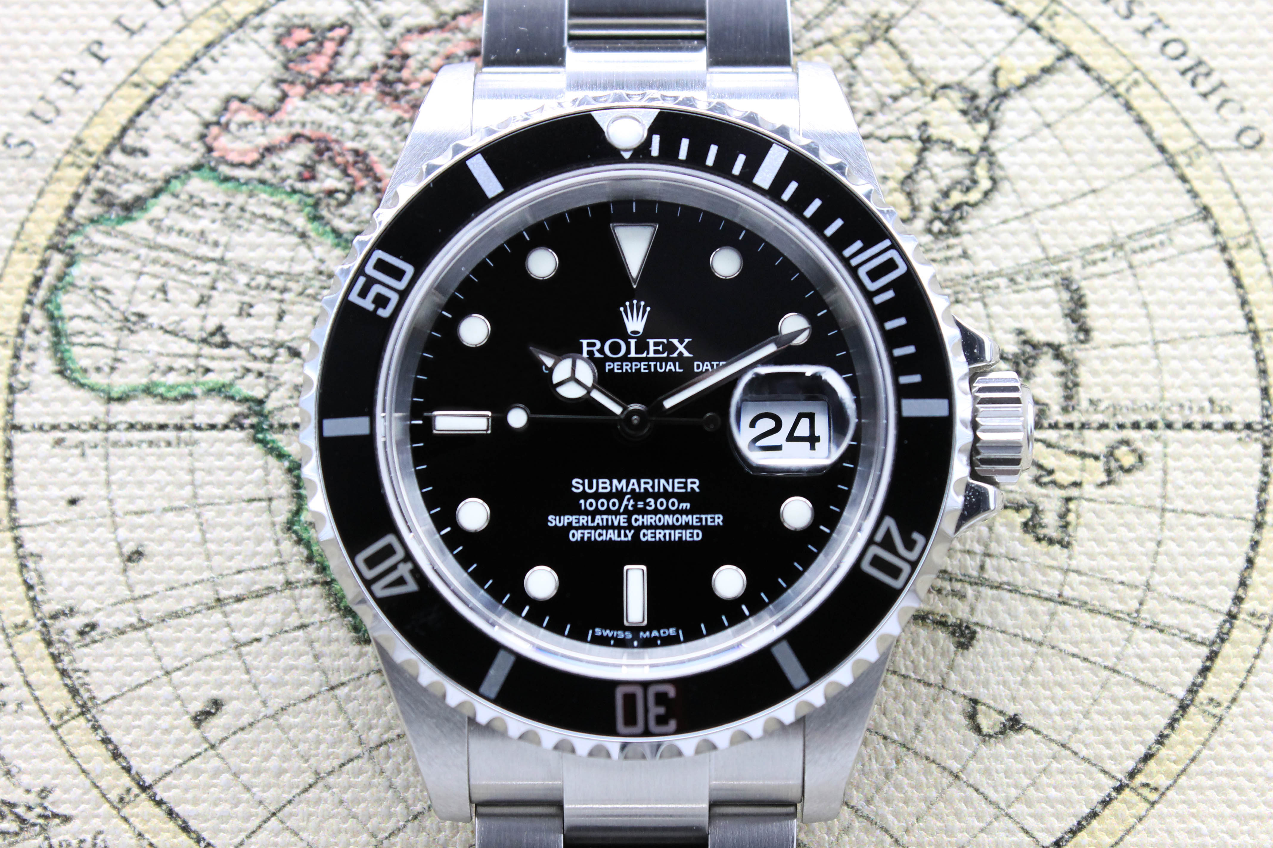 Rolex Submariner Ref. 16610 Year 2005 (Full Set)