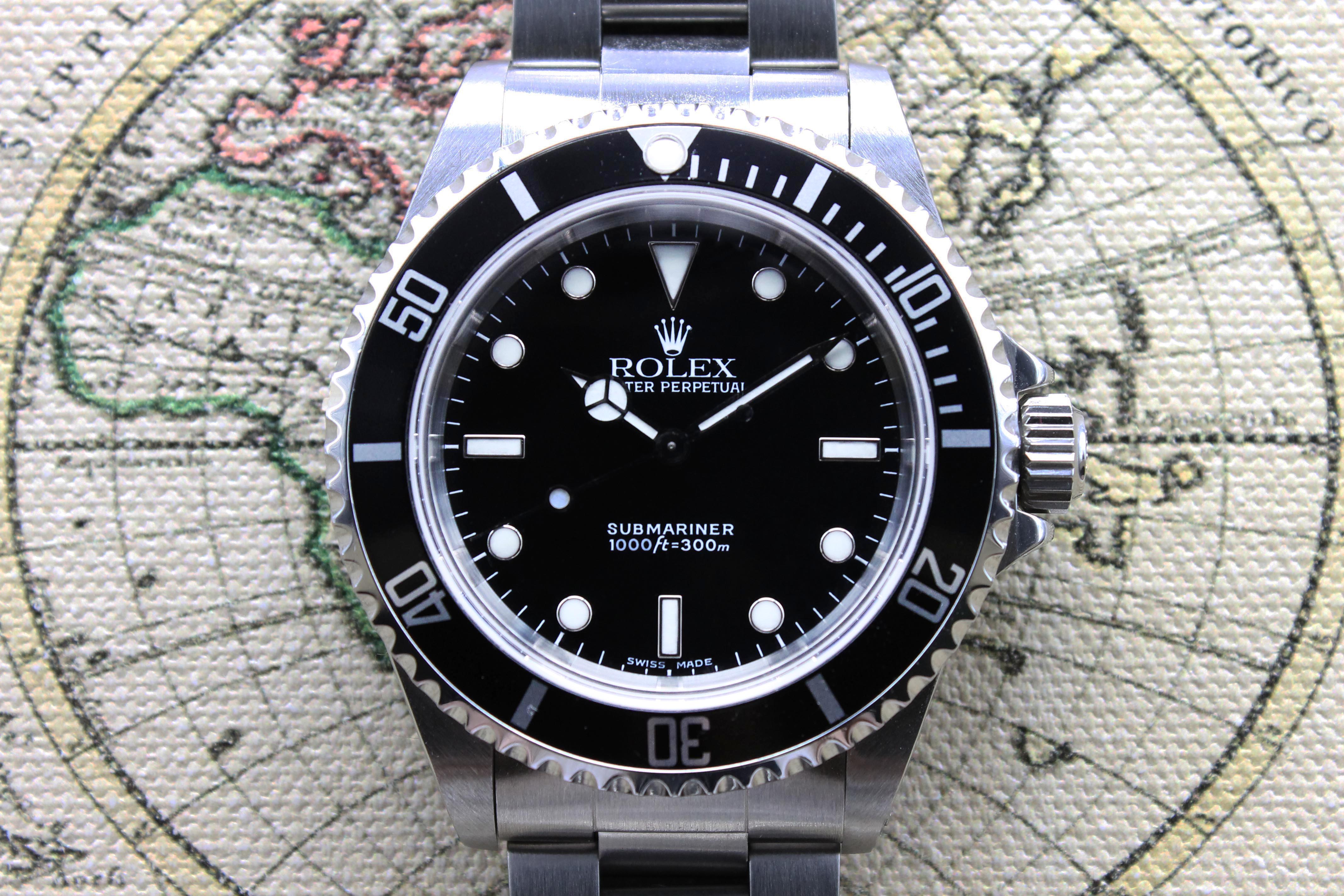 Rolex Submariner Ref. 14060 Year 2000 (Full Set)