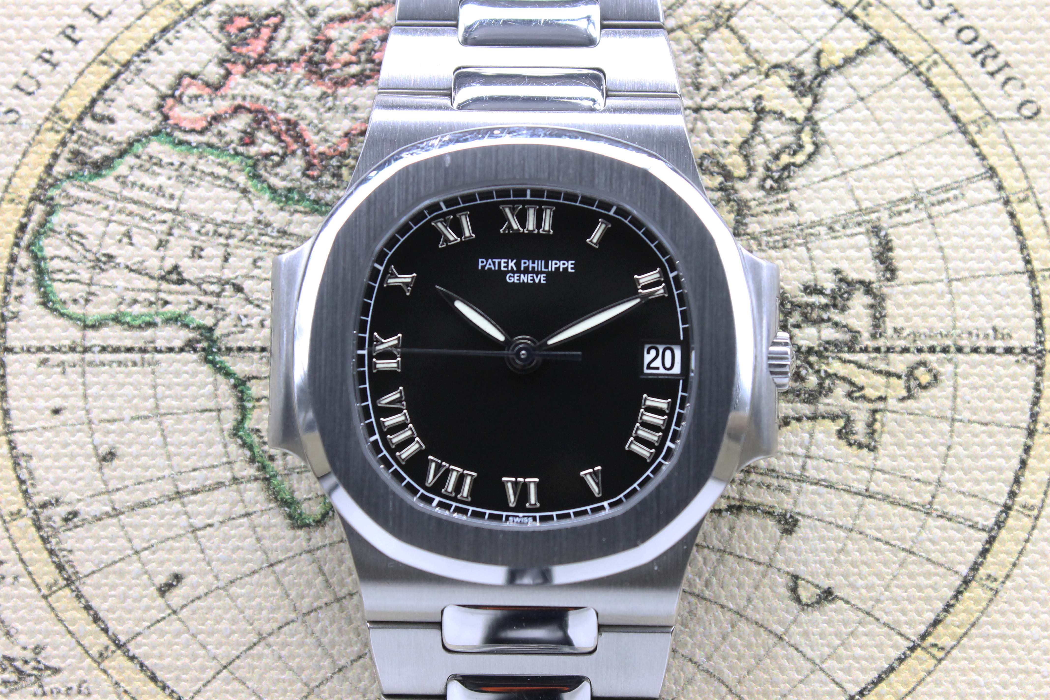 2000 Patek Philippe Nautilus Roman Dial Ref. 3800 (Full Set)