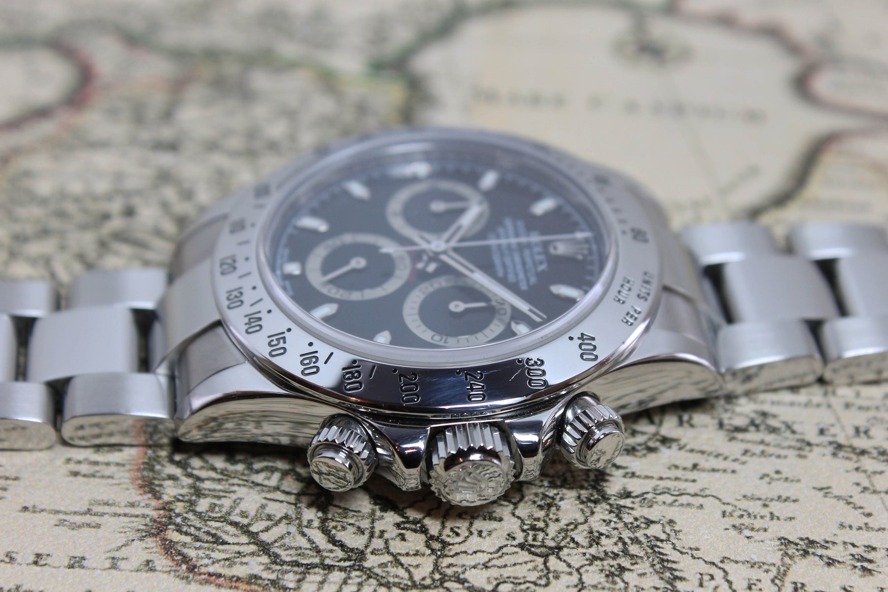 Rolex Daytona Ref. 116520 Year 2006 (with Box & Papers)