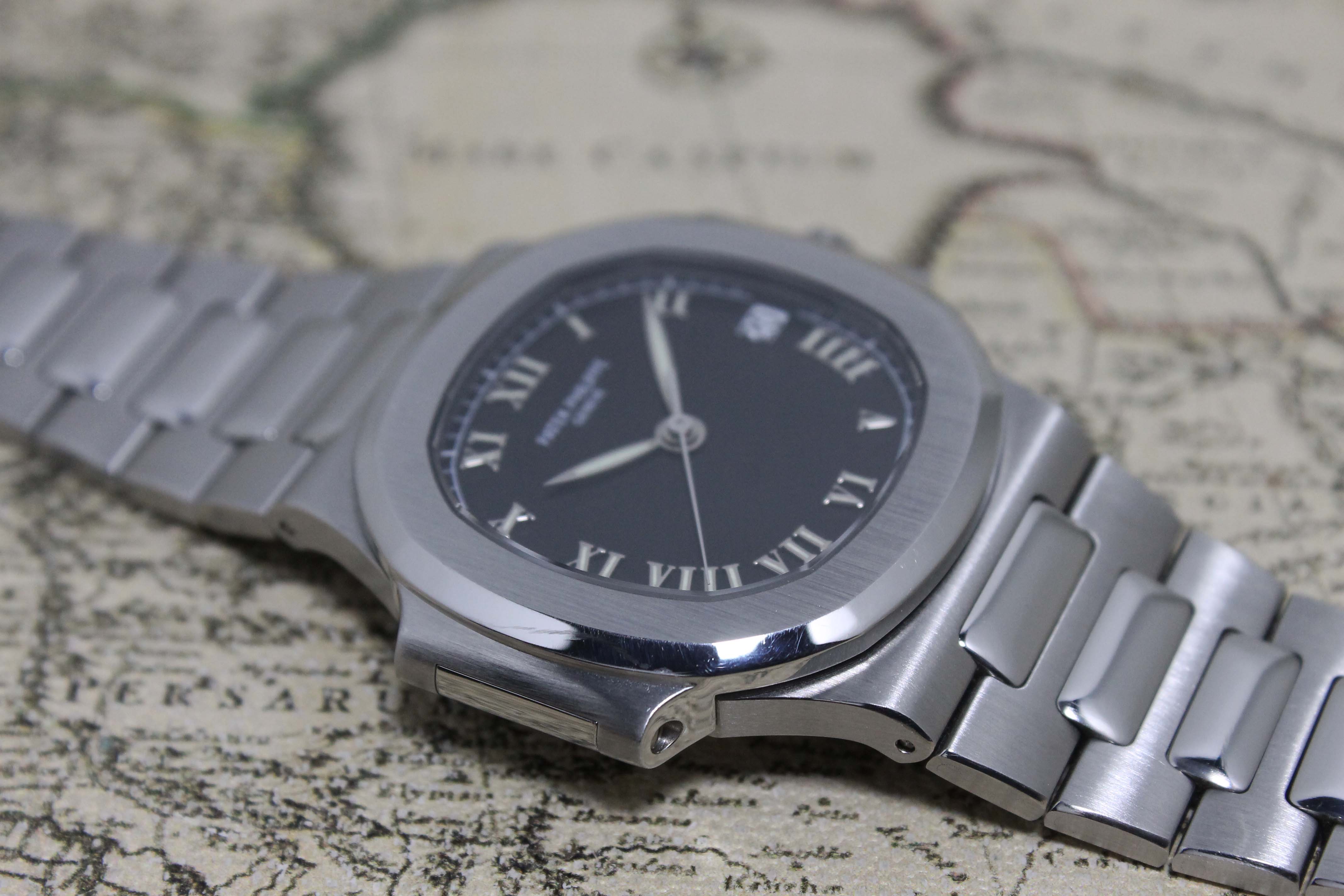 2000 Patek Philippe Nautilus Roman Dial Ref. 3800 (Full Set)