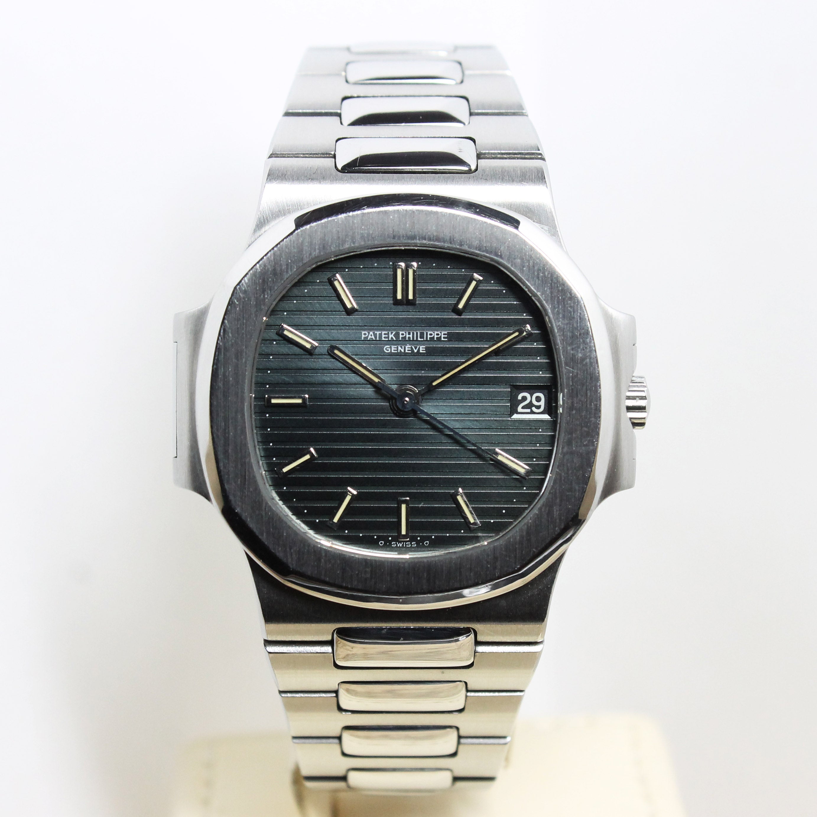 1983 Patek Philippe Nautilus Ref. 3800 (Full Set)